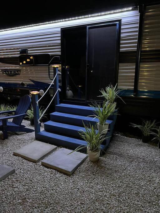 iconic rv with pool/ terrace view 4
