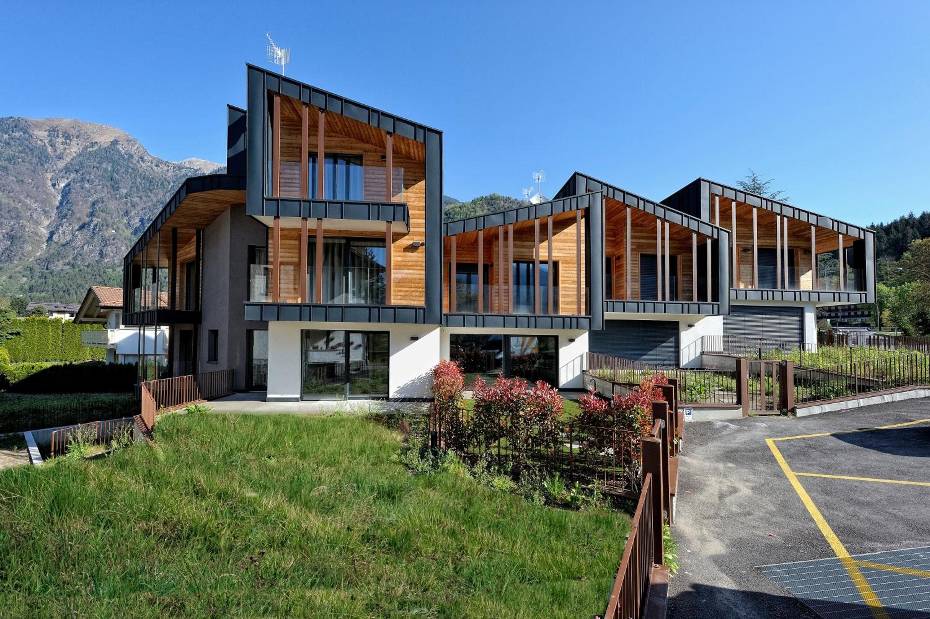 Lux Domotic Apt-Chalet Dolomites