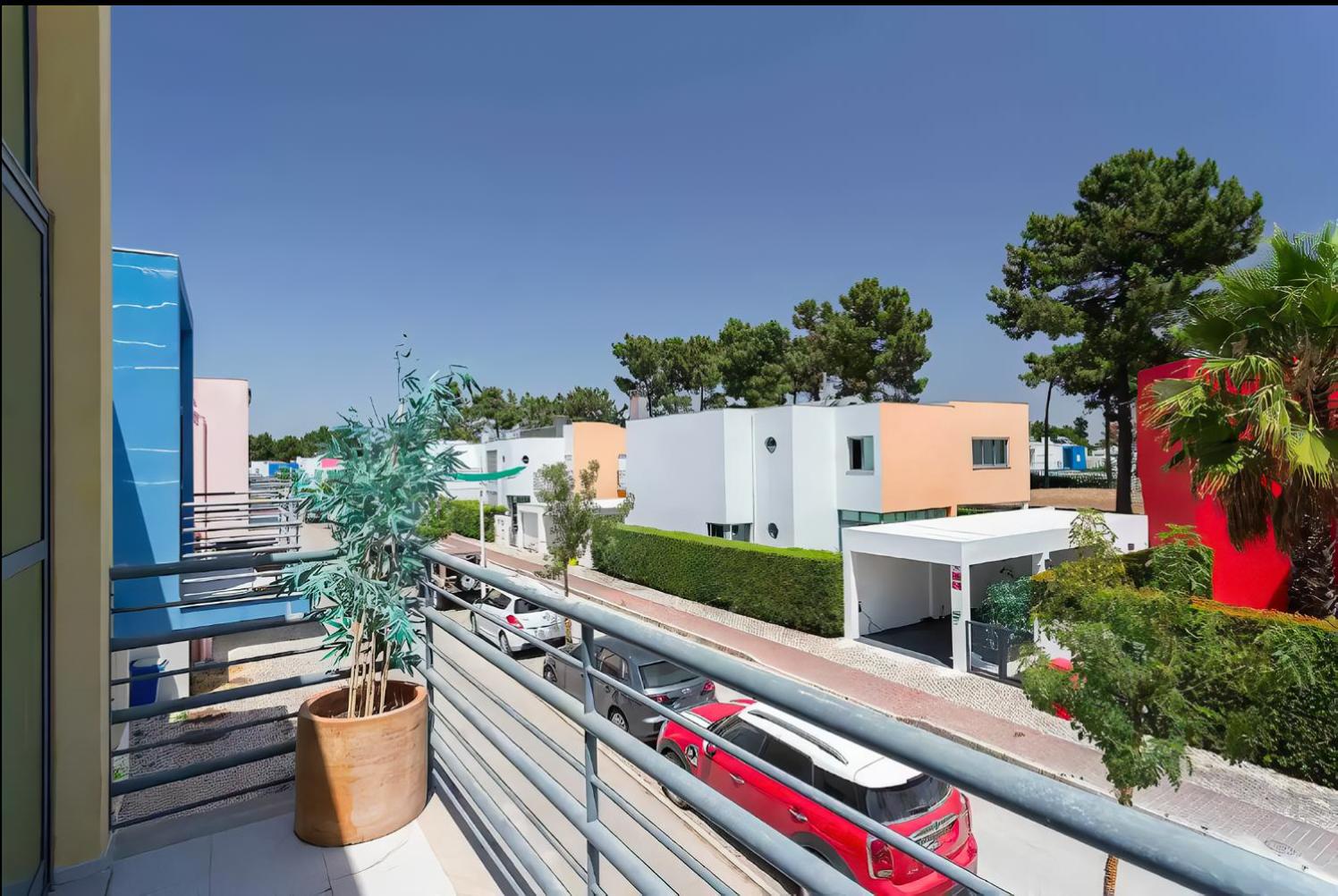 Hotel Arrábida Resort - Image 1