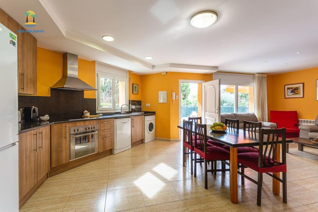 Villa Tambora- Costa Brava