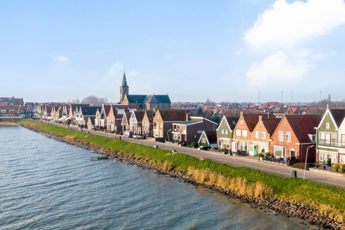 Luxury loft at lake Volendam 20 min. from Amsterdam CS view 5