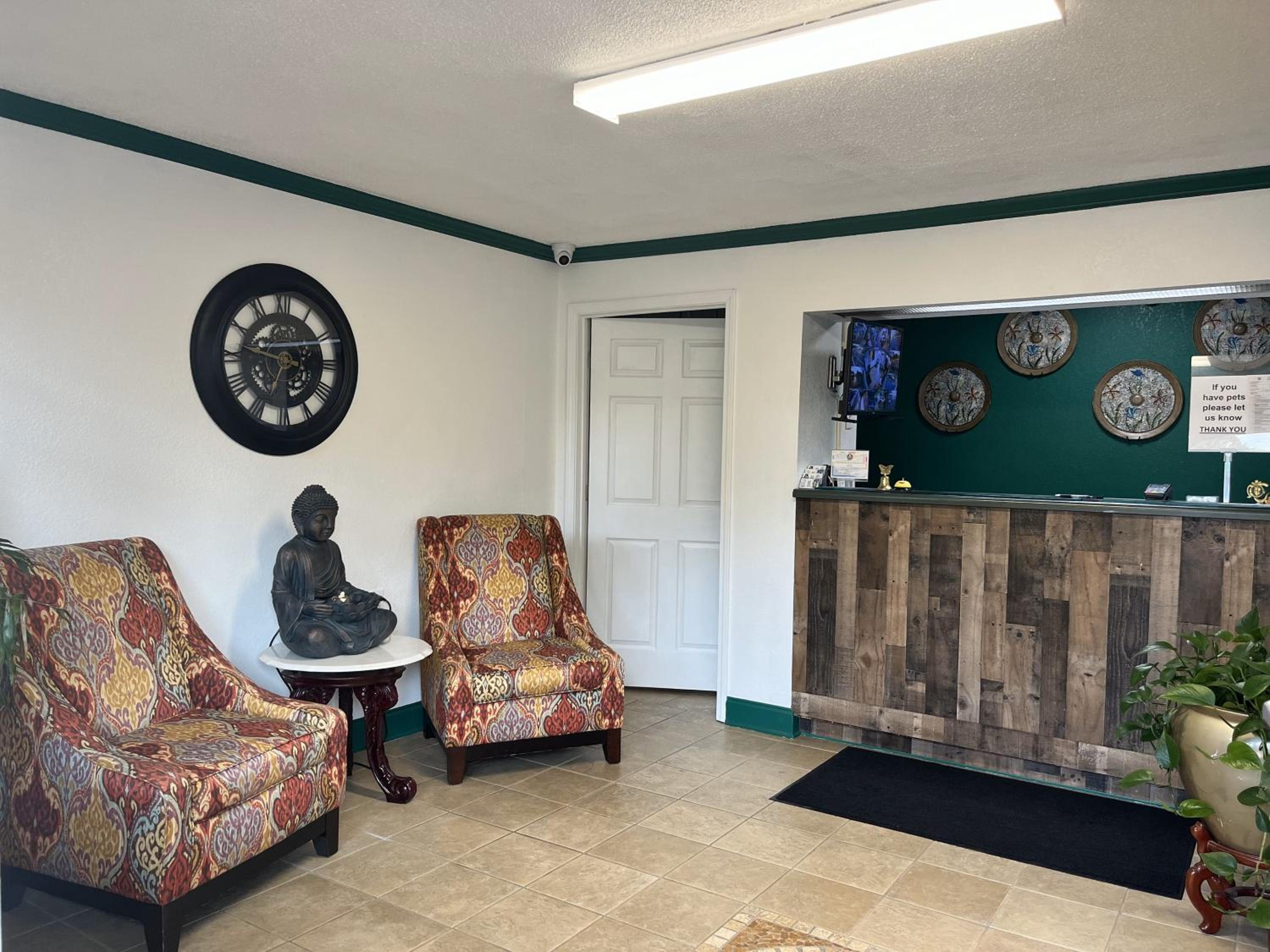 Pinetree Inn, Billede 11