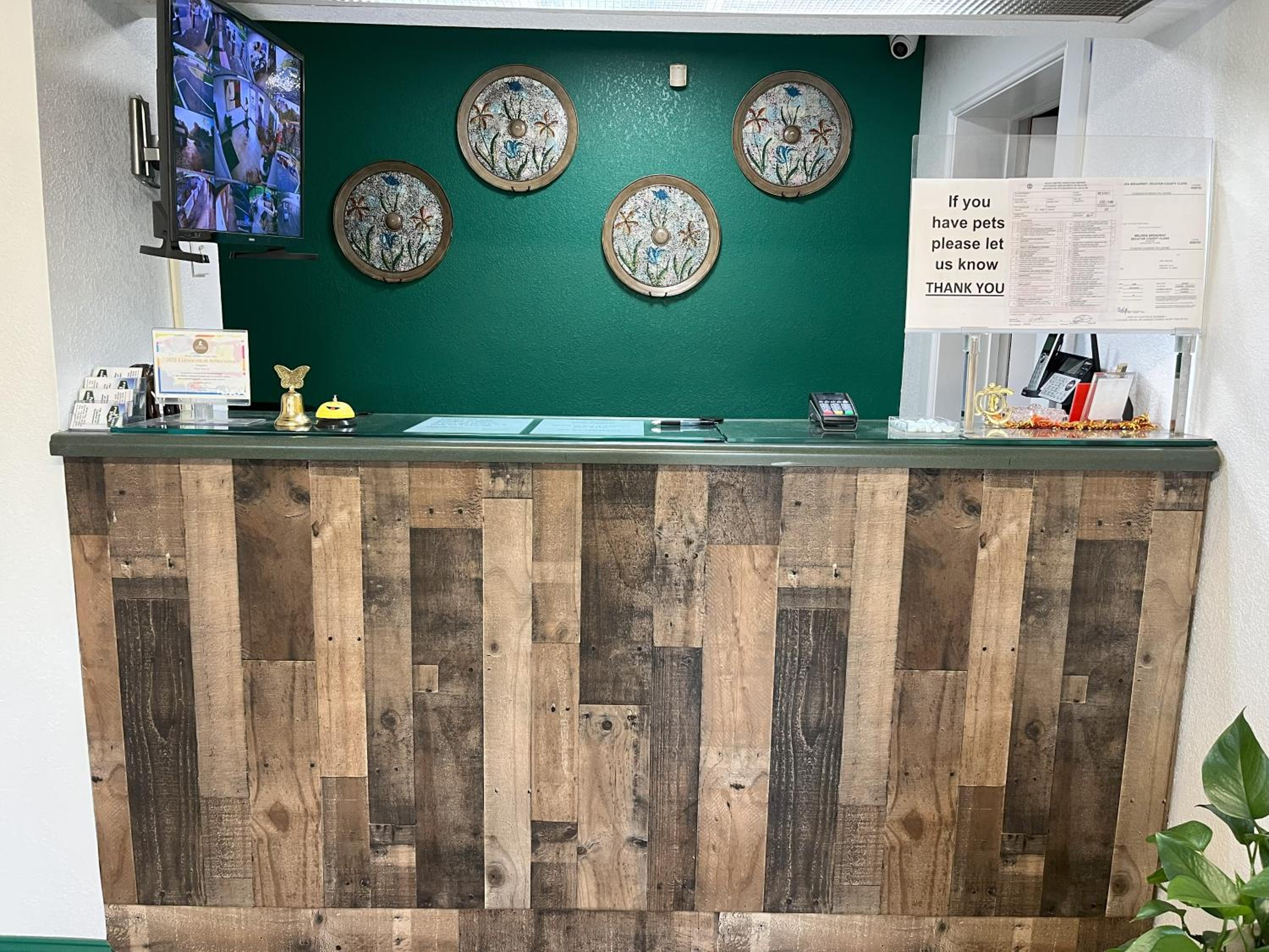 Pinetree Inn, Billede 16