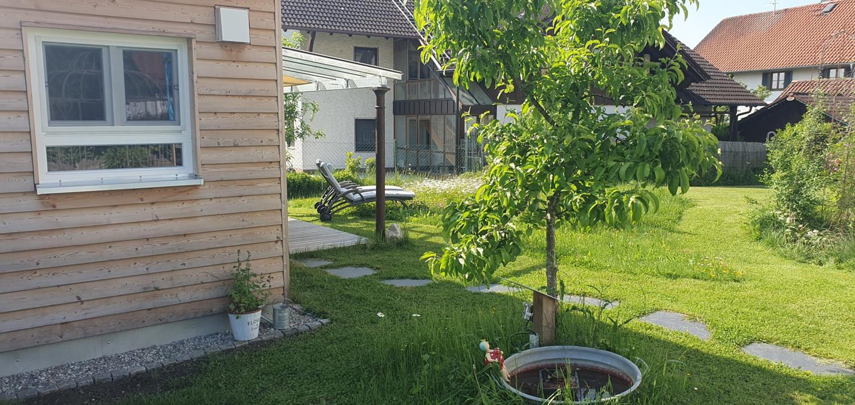 Haus mit stilvoller Ferienwohnung und Tiny House nahe Ammersee für 2-6 Personen