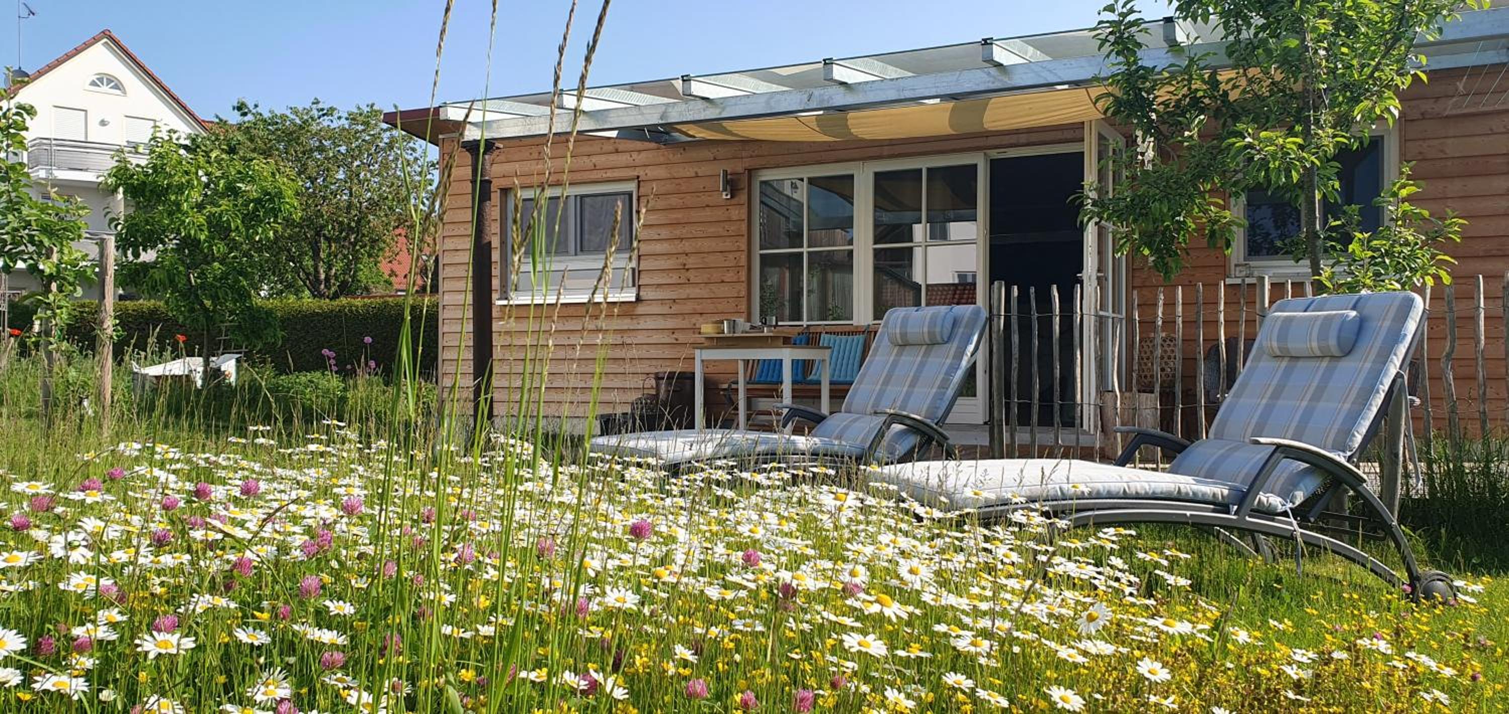 Haus mit stilvoller Ferienwohnung und Tiny House nahe Ammersee für 2-6 Personen
