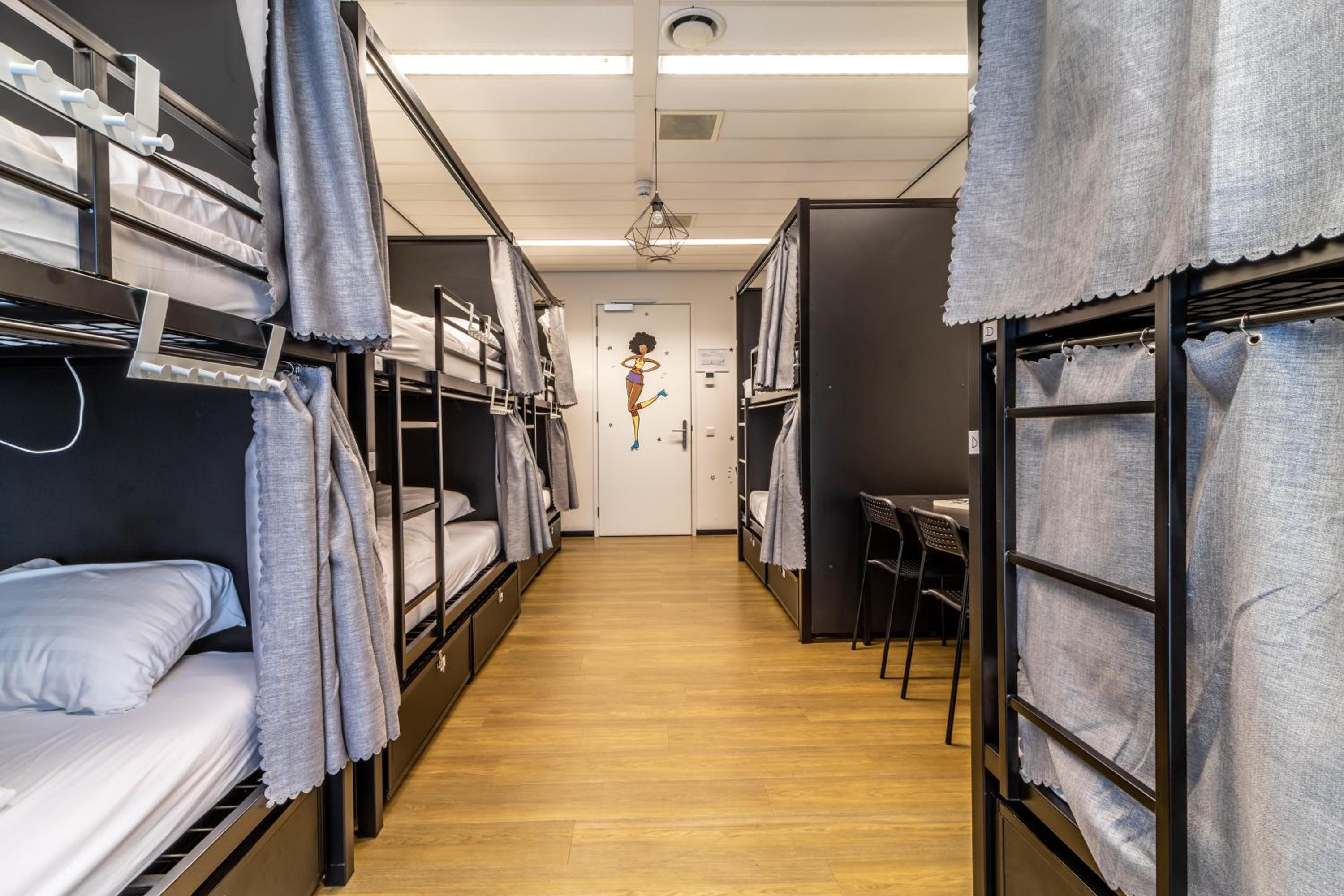 Hostelle - women only hostel Amsterdam
