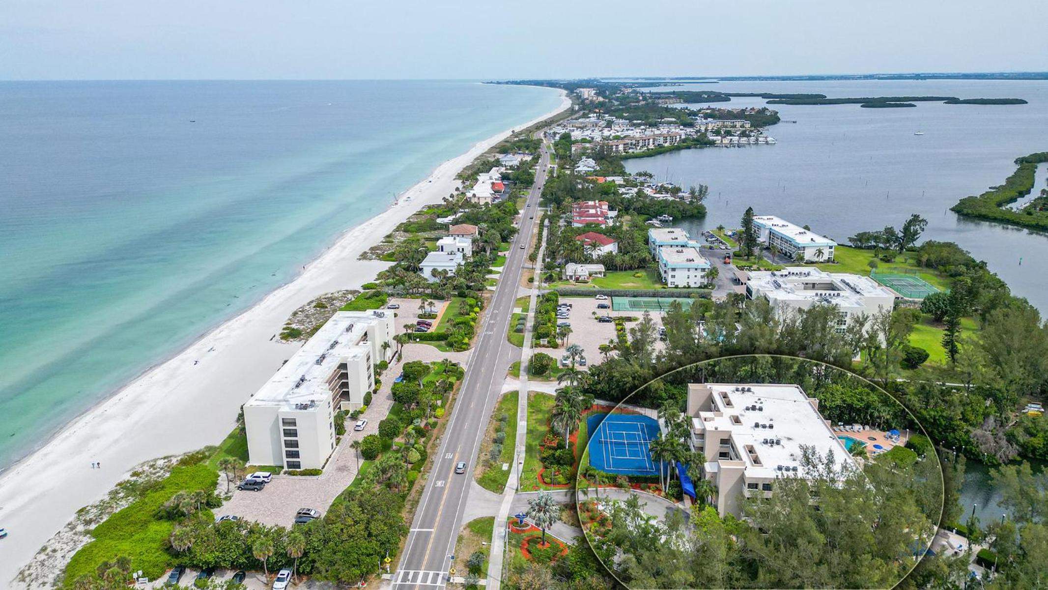 Longboat Bay Club by CoolVacay