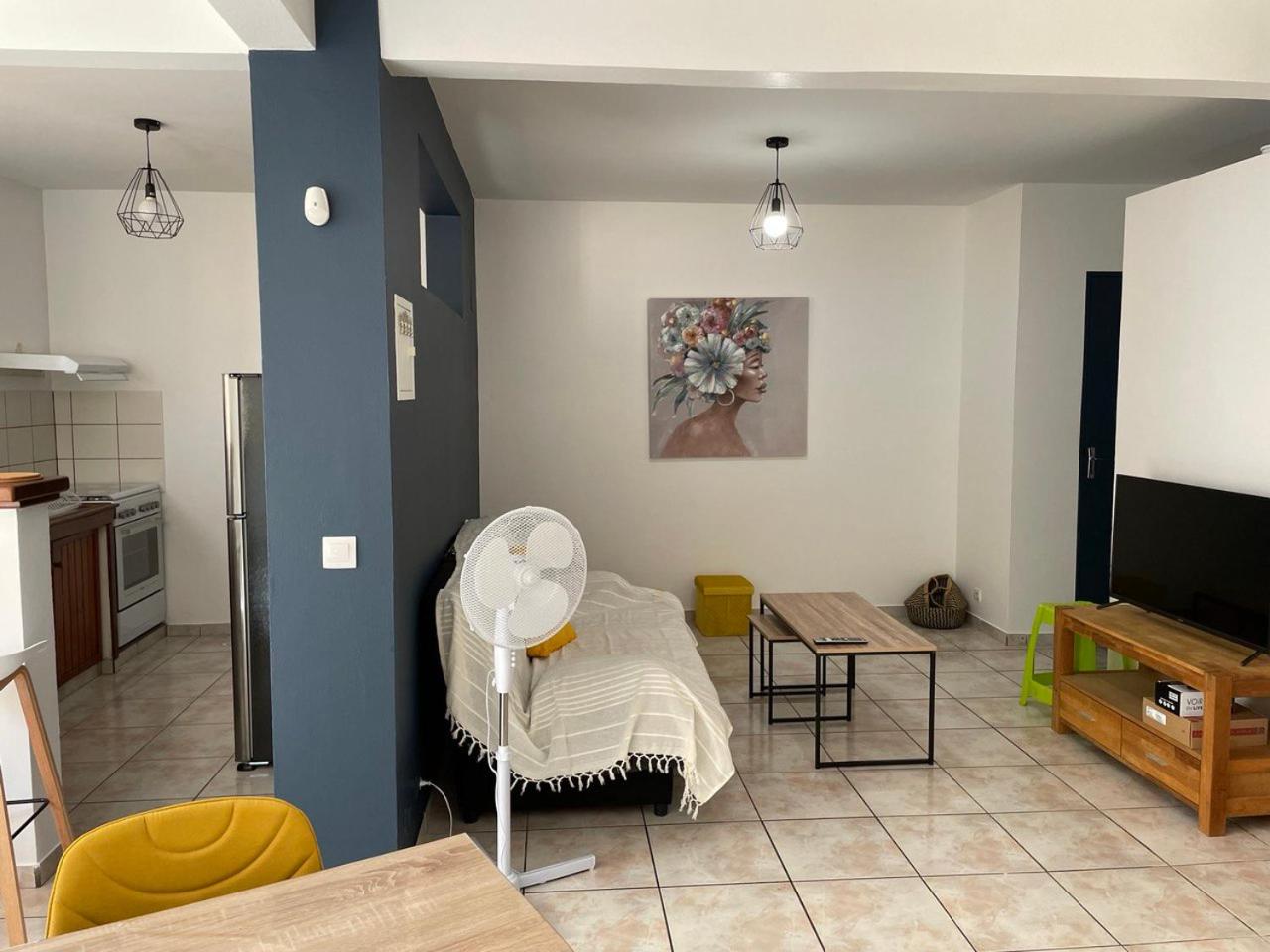 La Caïmite - Appartement convivial view 5
