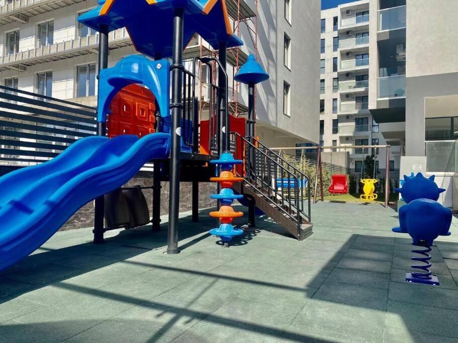 Amy Apartament Mamaia Nord 10 Alezzi view 4