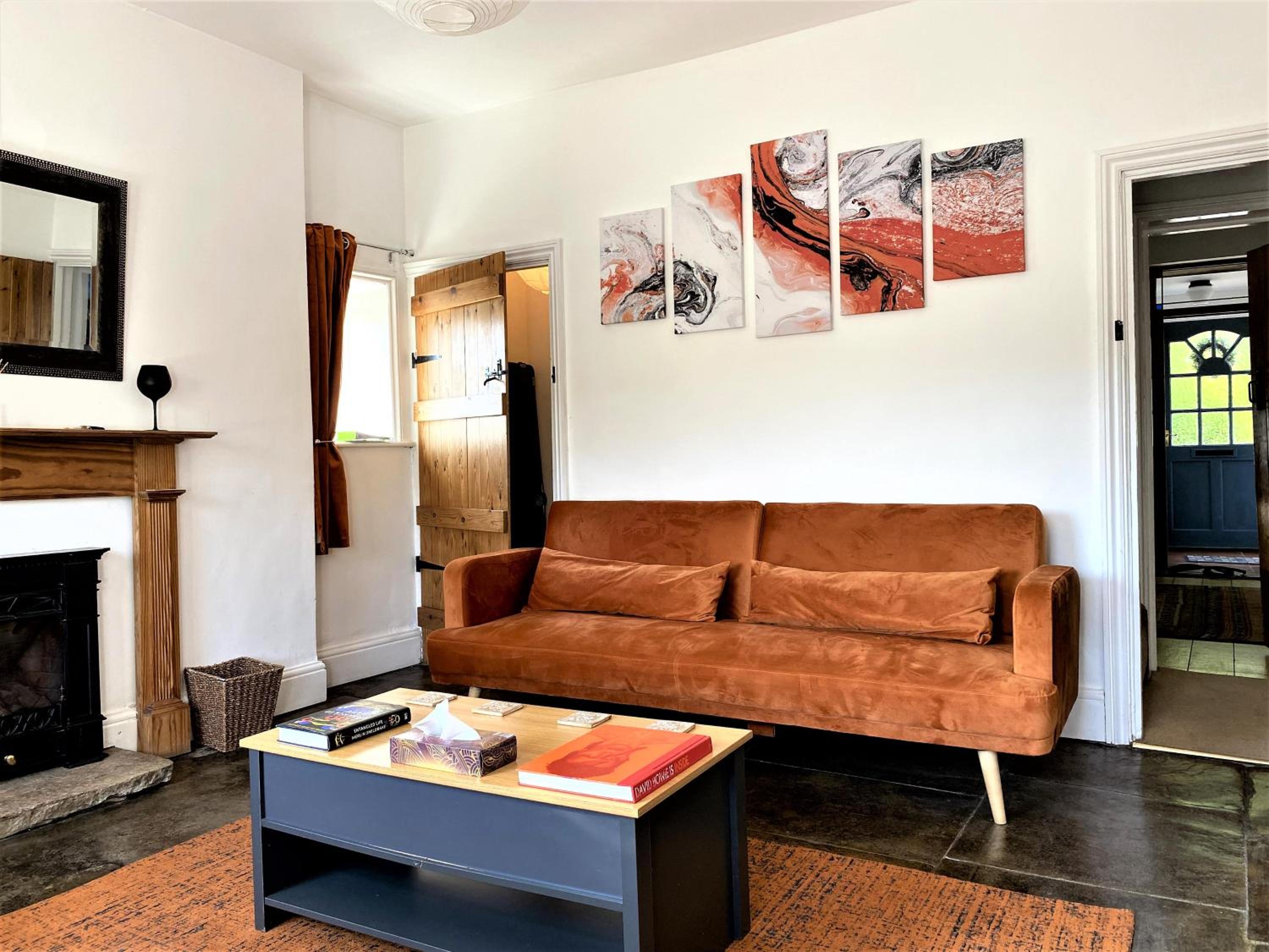 Large, characterful cottage in Buxworth, High Peak view 5