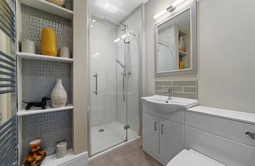 119 Flat 2 Northgate st - Stylish one bedroom apartment set within walking distance to town, spacious living space with public car park close by view 3