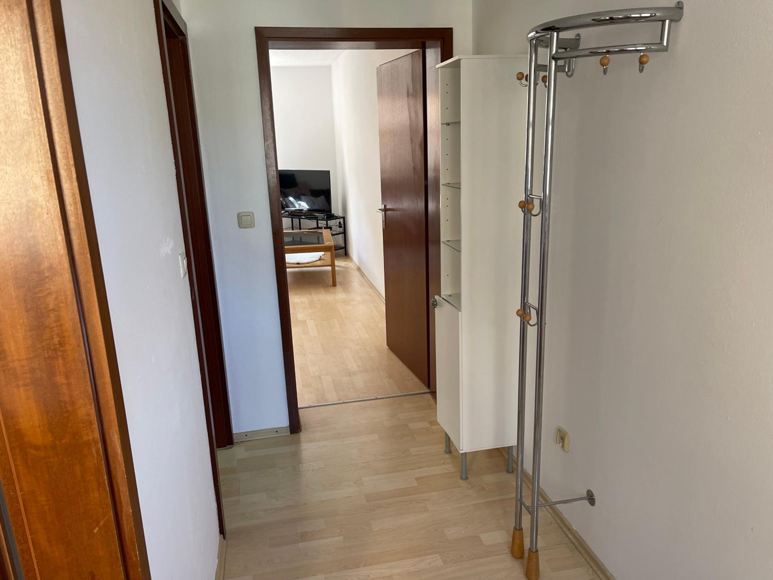Helle Zwei-Zimmer-Stadt-Wohnung am Bismarkplatz mit Tiefgarage