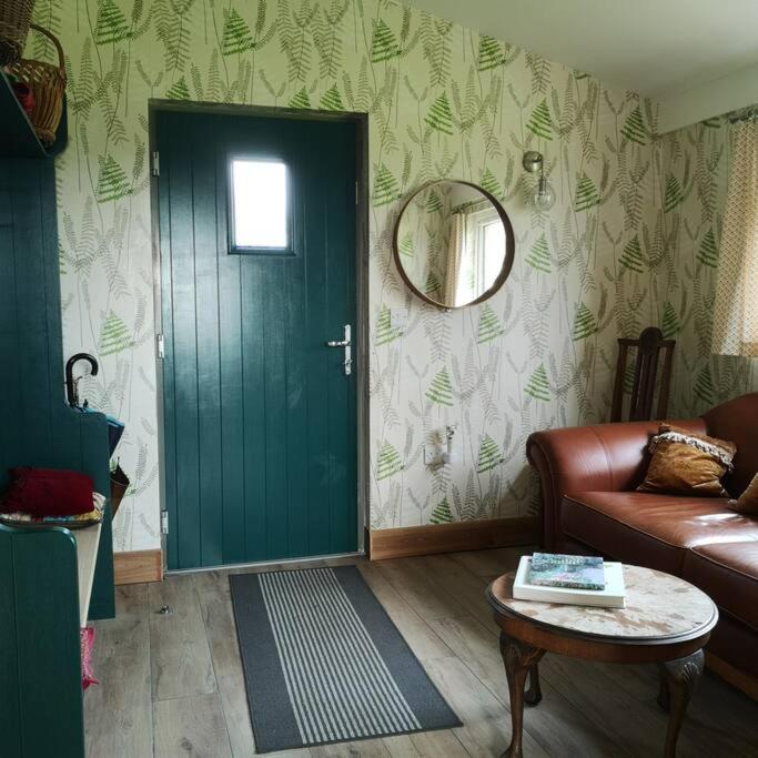 Hide on the Hill Cottage