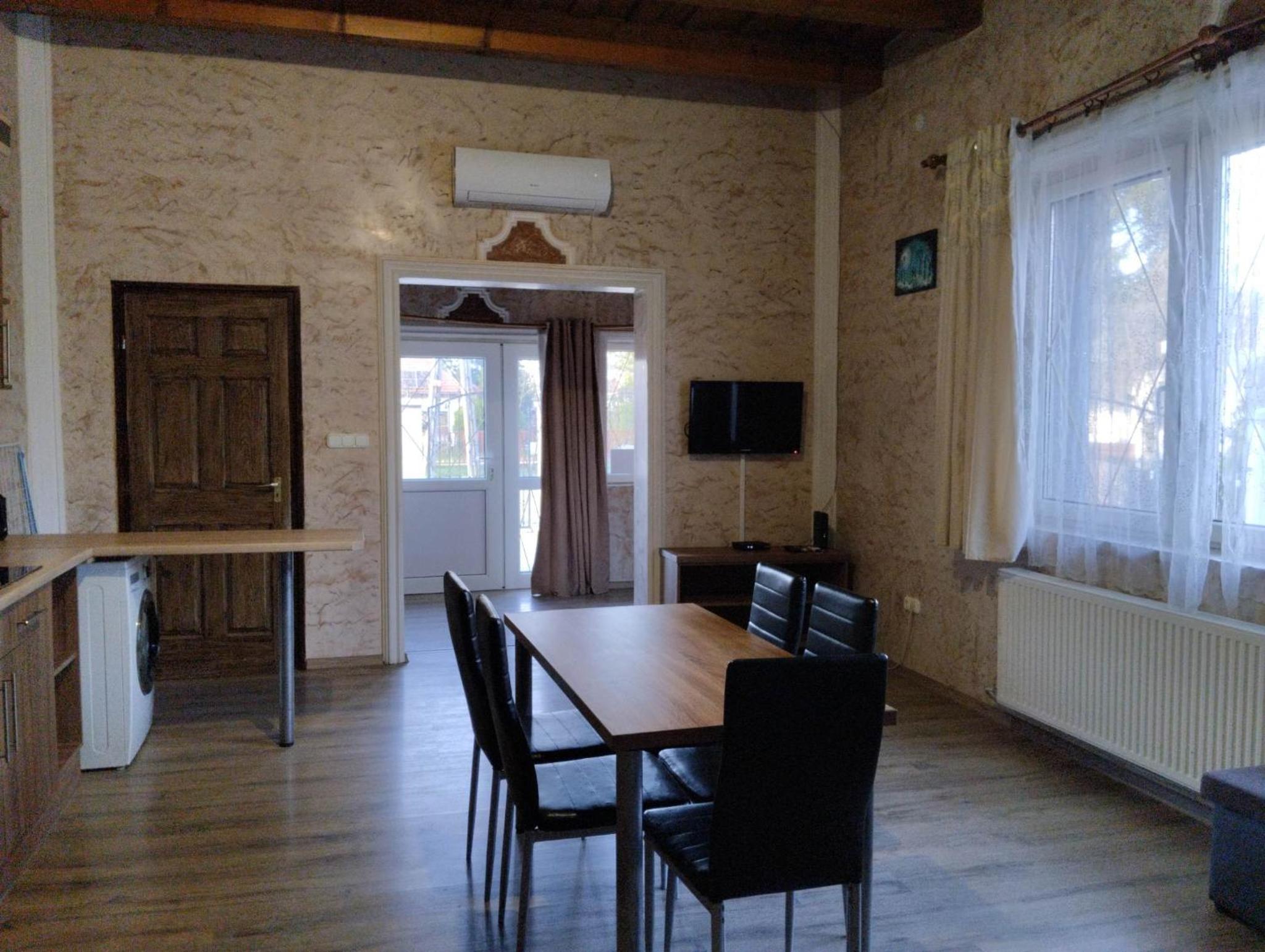 Pipacs Apartman