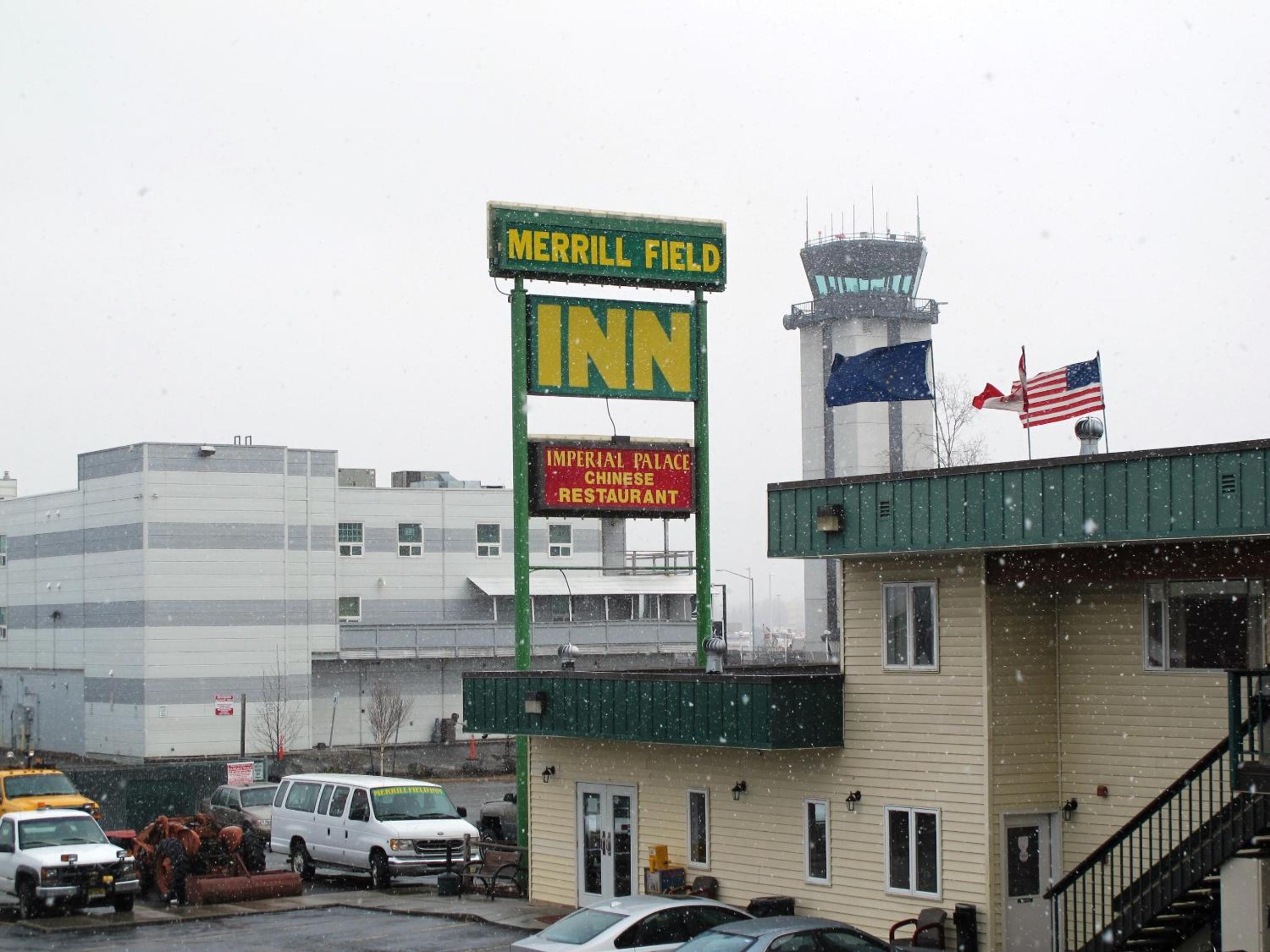 Hotel Merrill Field Inn - Image 1