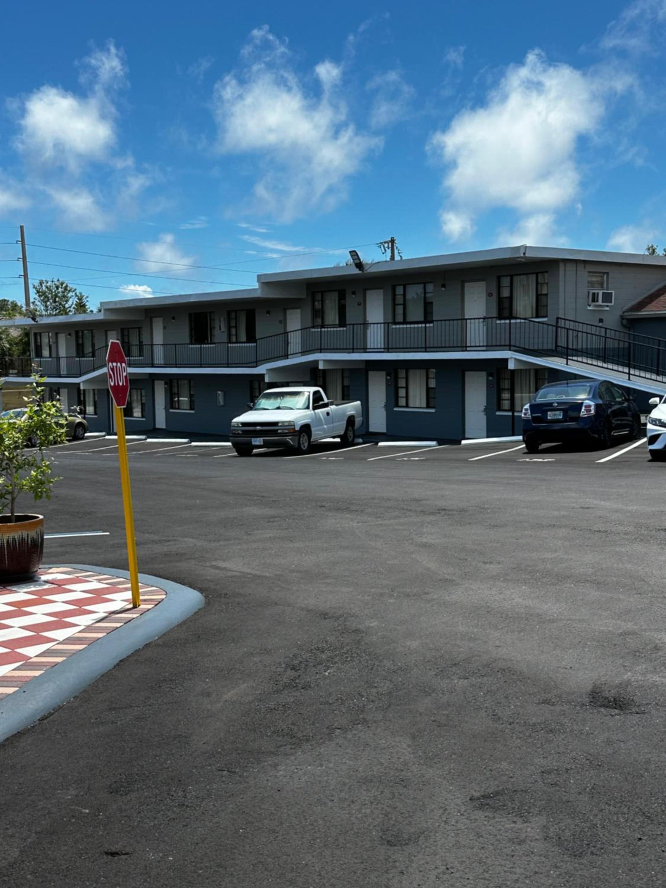 Red Carpet Inn Daytona Beach view 4