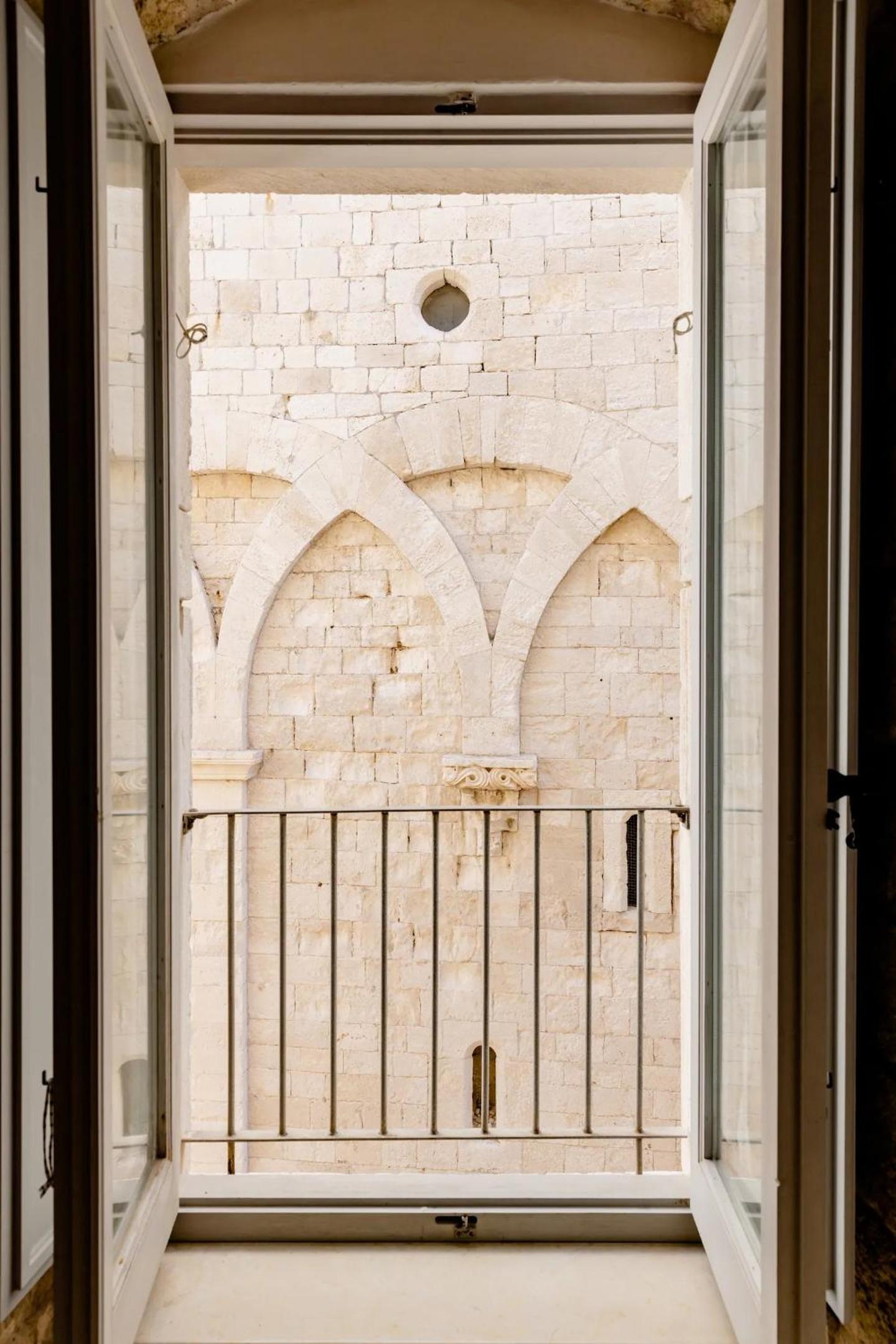 Photo 49