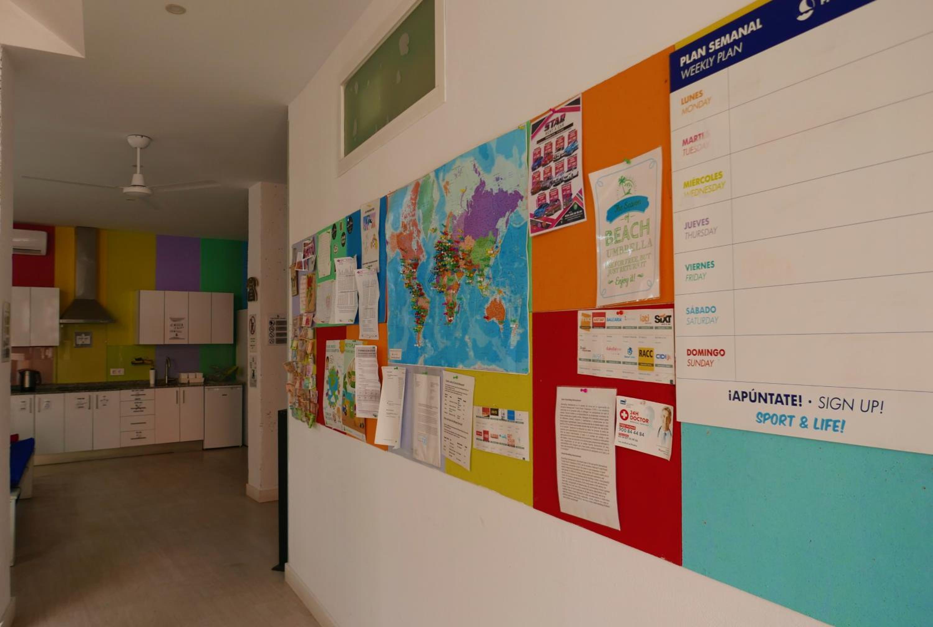 Palma Port Hostel - Albergue Juvenil view 4