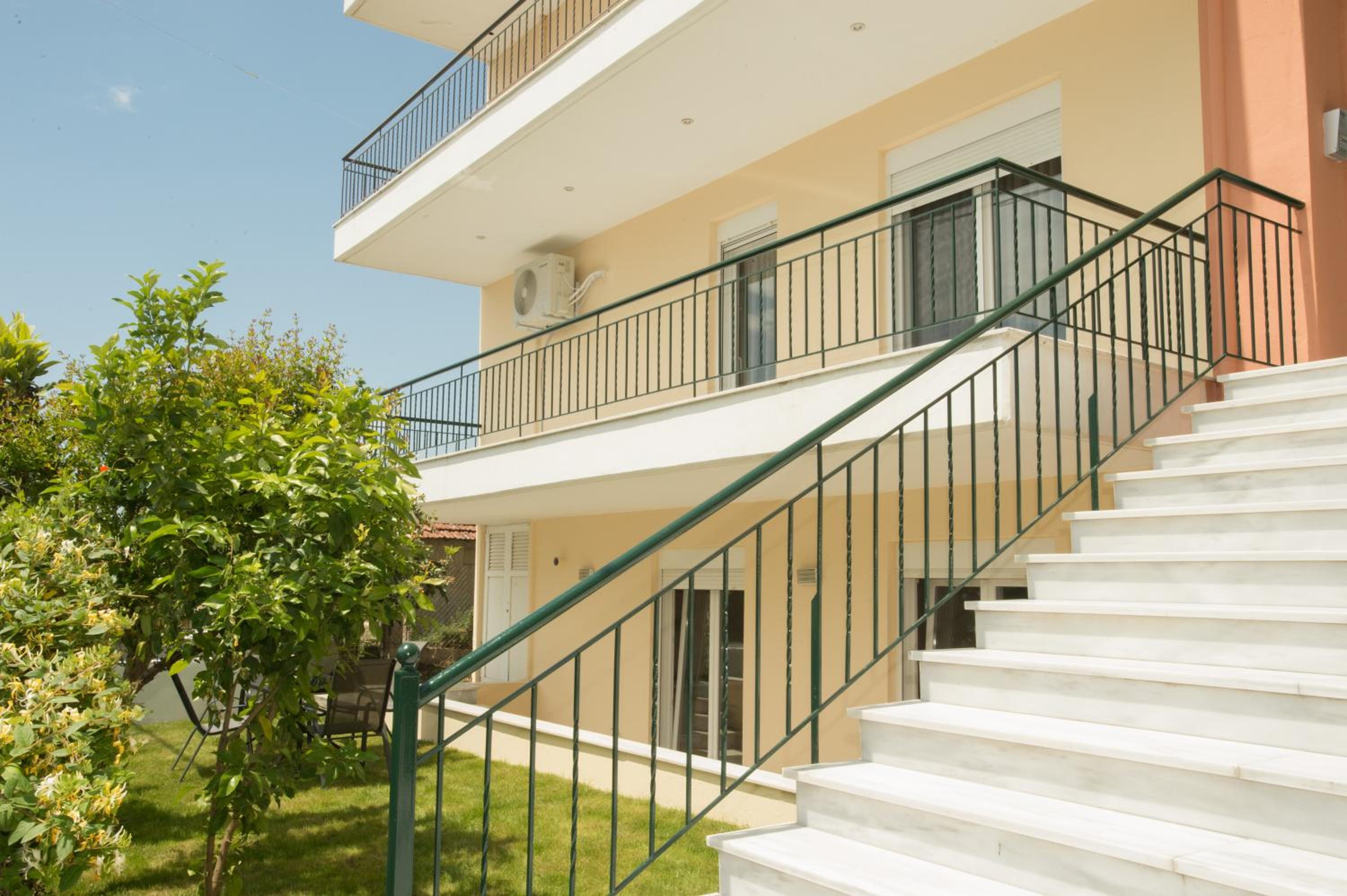 Potamos Luxury Apartment
