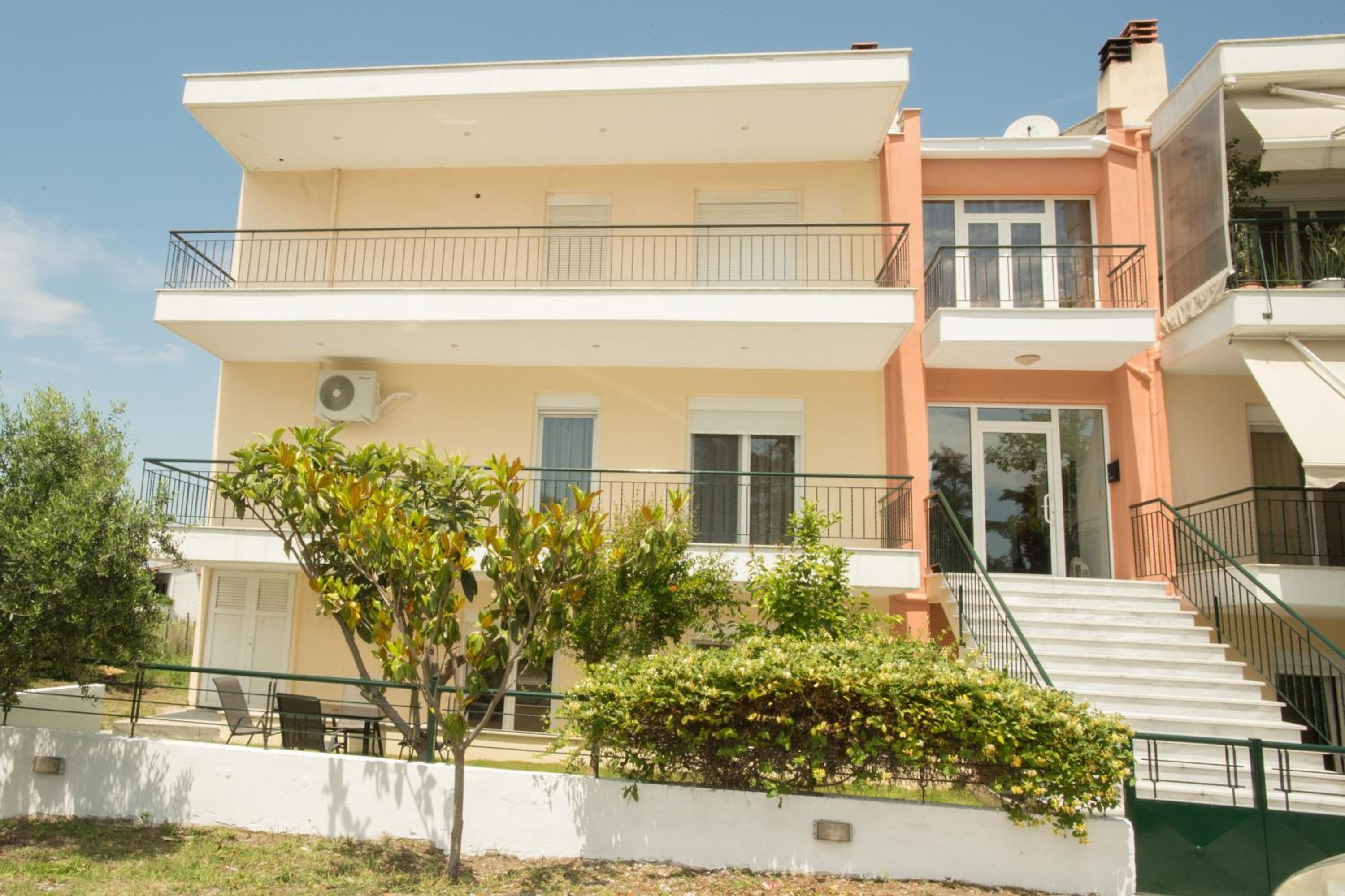 Potamos Luxury Apartment
