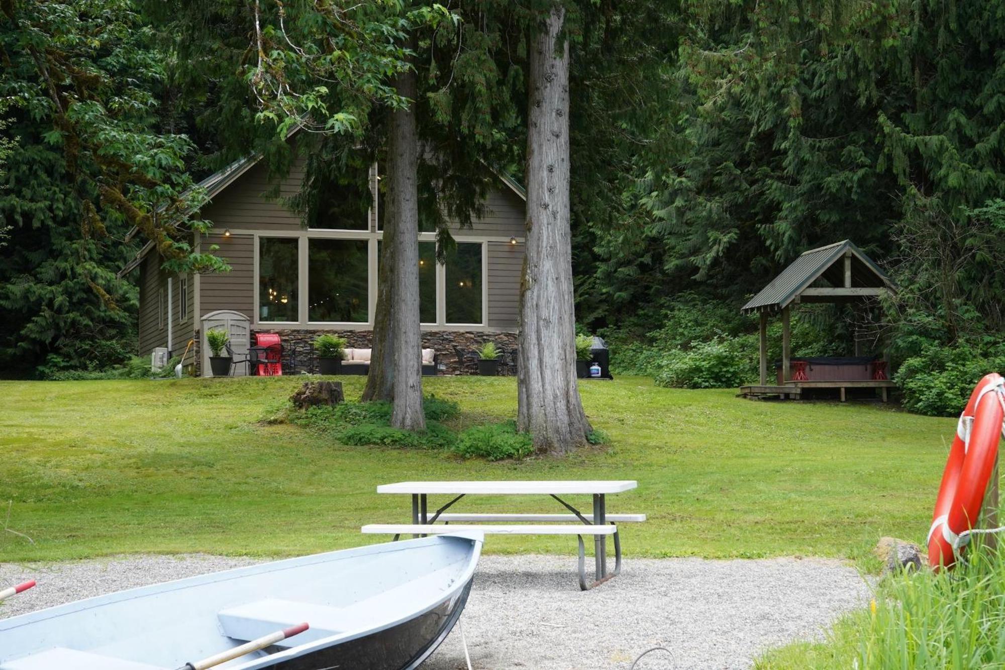 Waterfront Chalet