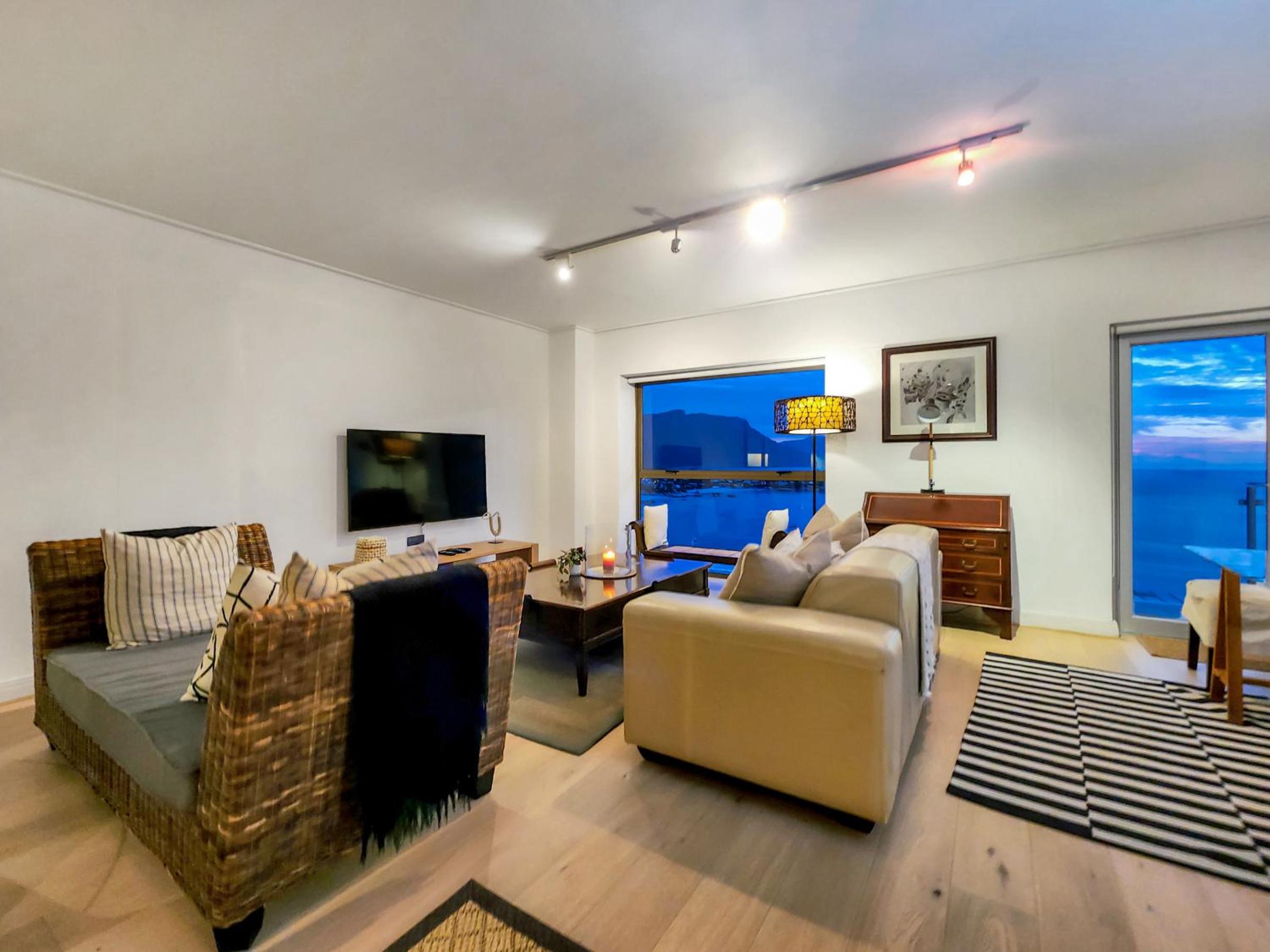 180 degree sea and mountain views from a luxury apartment!