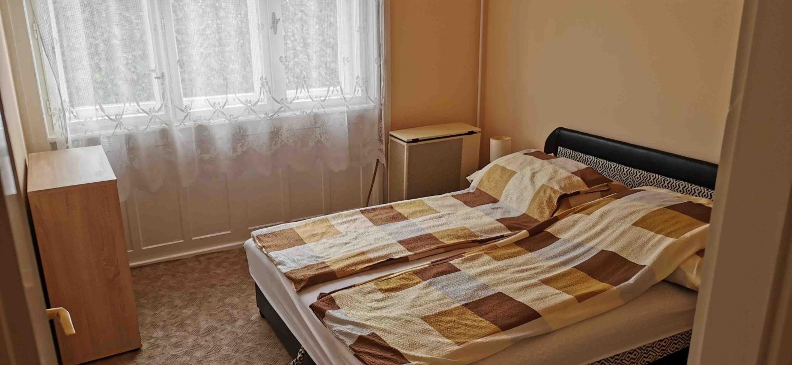 István Apartman