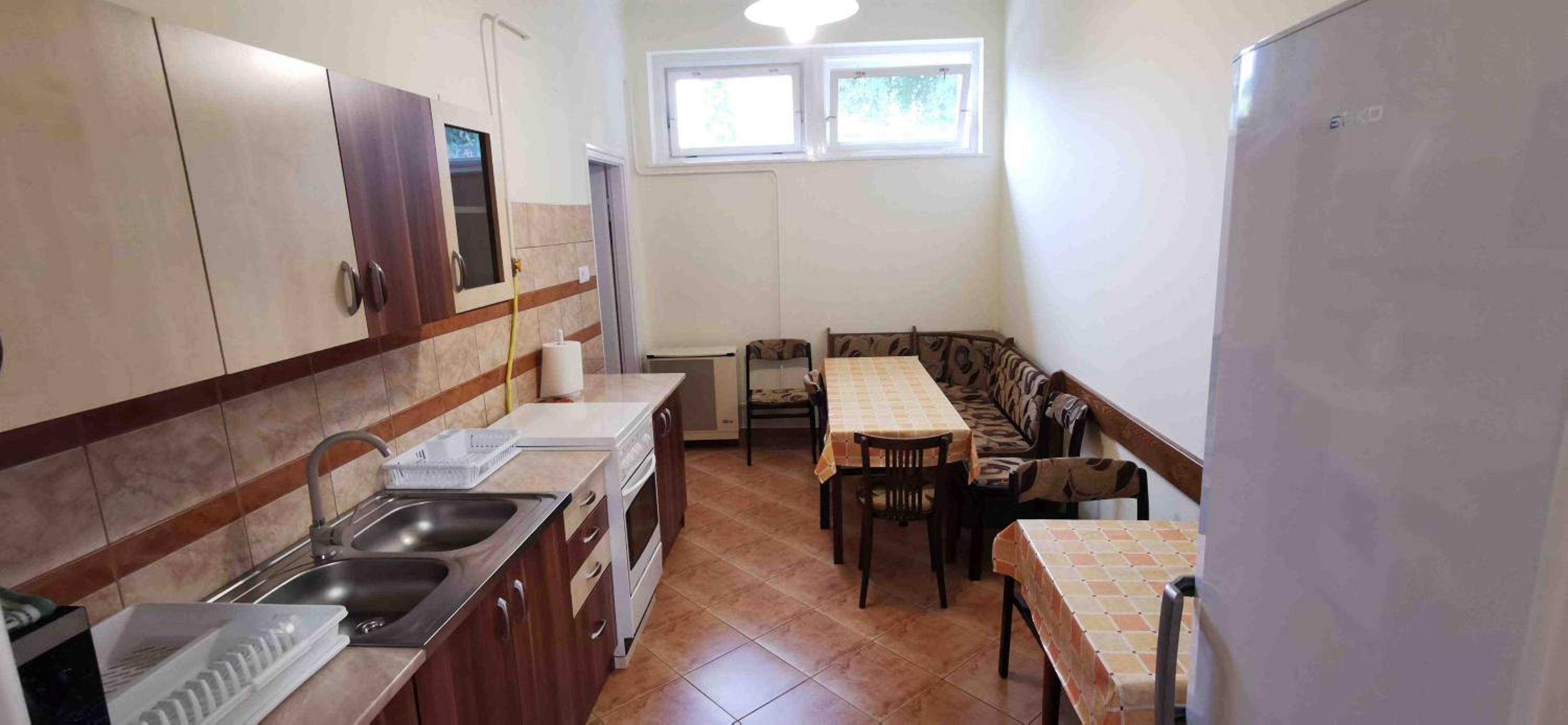 István Apartman