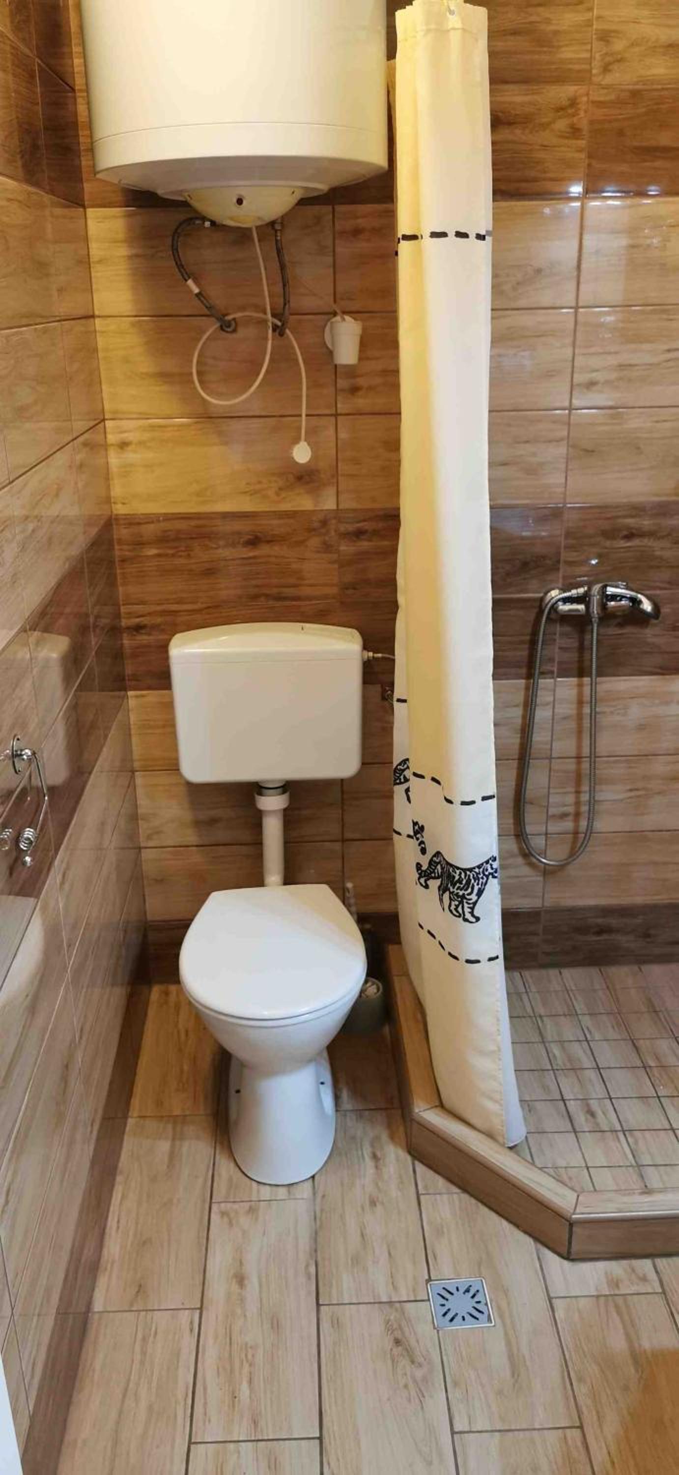 István Apartman