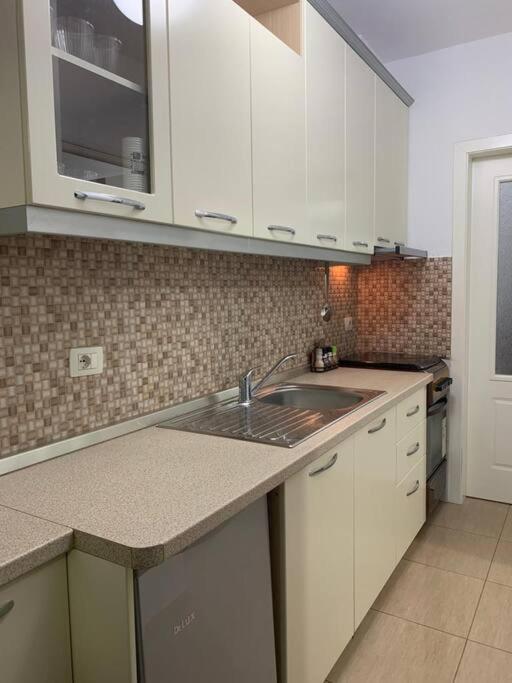 Lakeside Serenity - DESARET photo 5