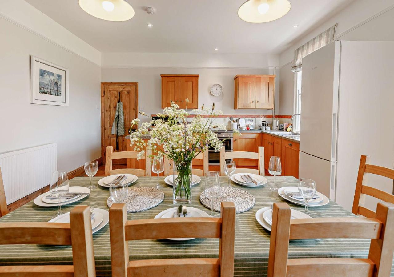 4 Bed in Padstow oc-p00297