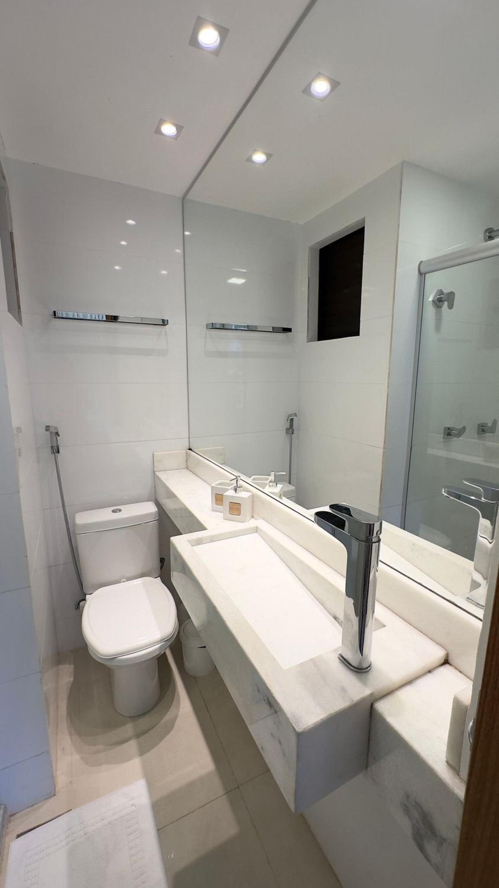 Complete flat in the center of Brasilia.