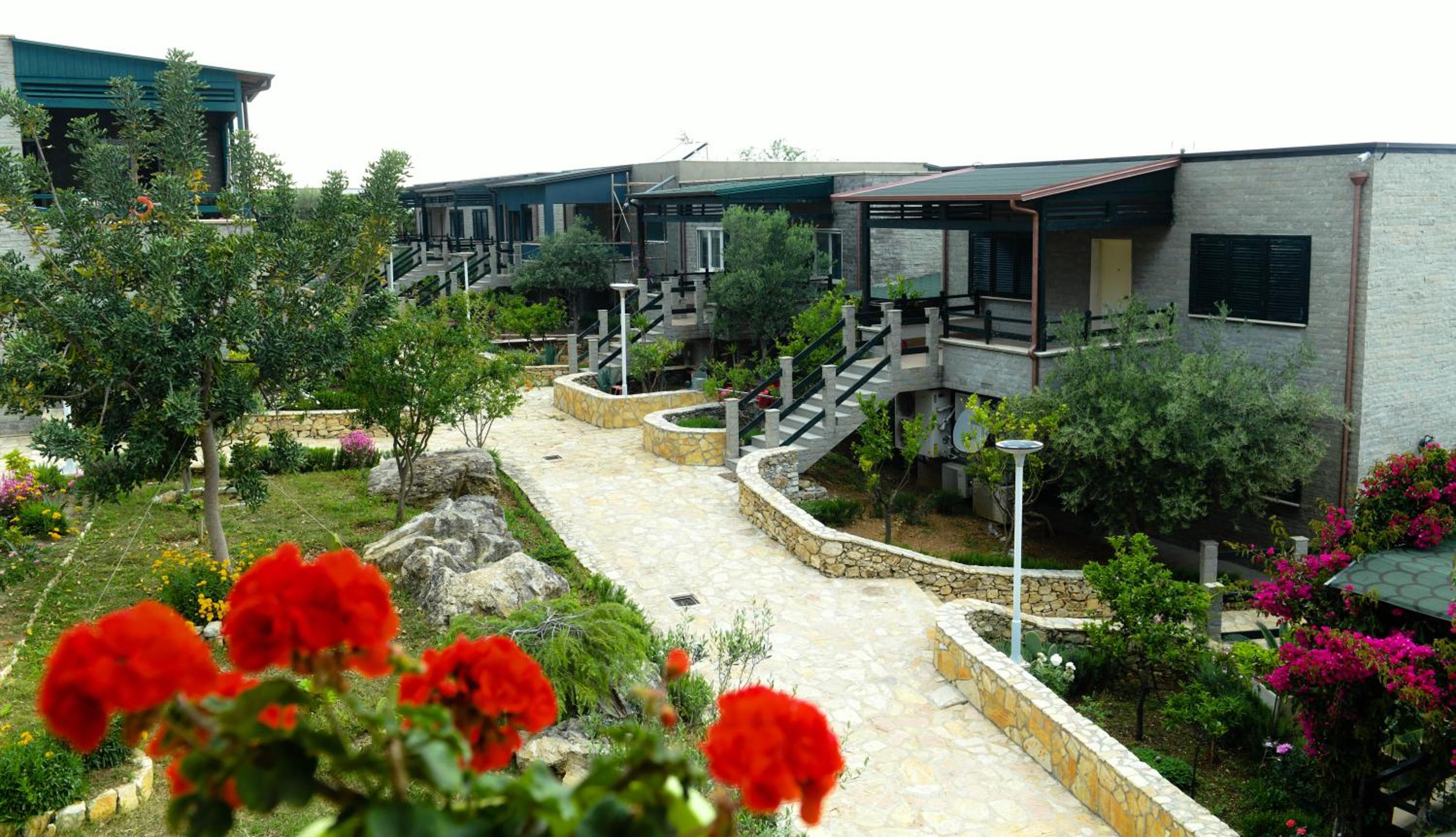 Vila Rina at Aquamarine Residence