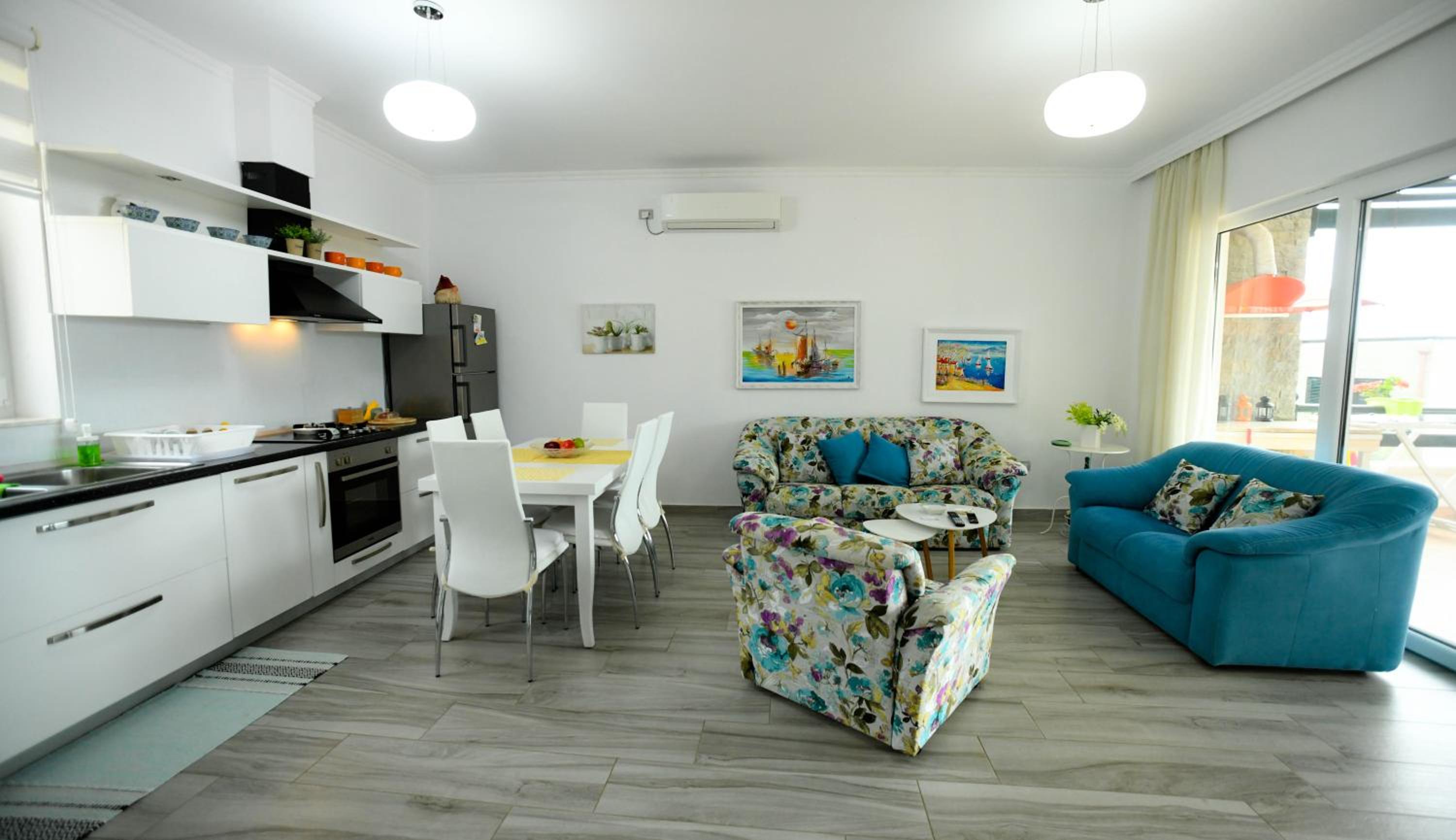 Vila Rina at Aquamarine Residence