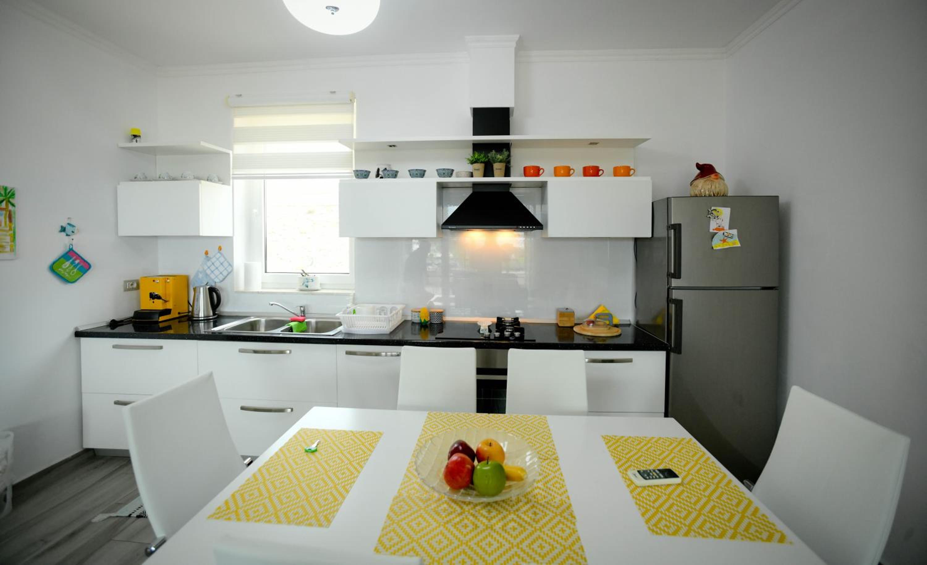 Vila Rina at Aquamarine Residence