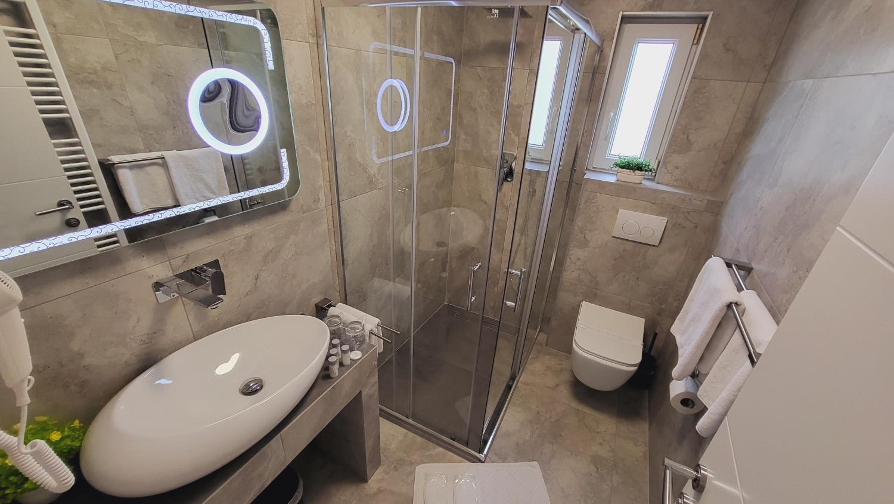 Penthouse Glam
