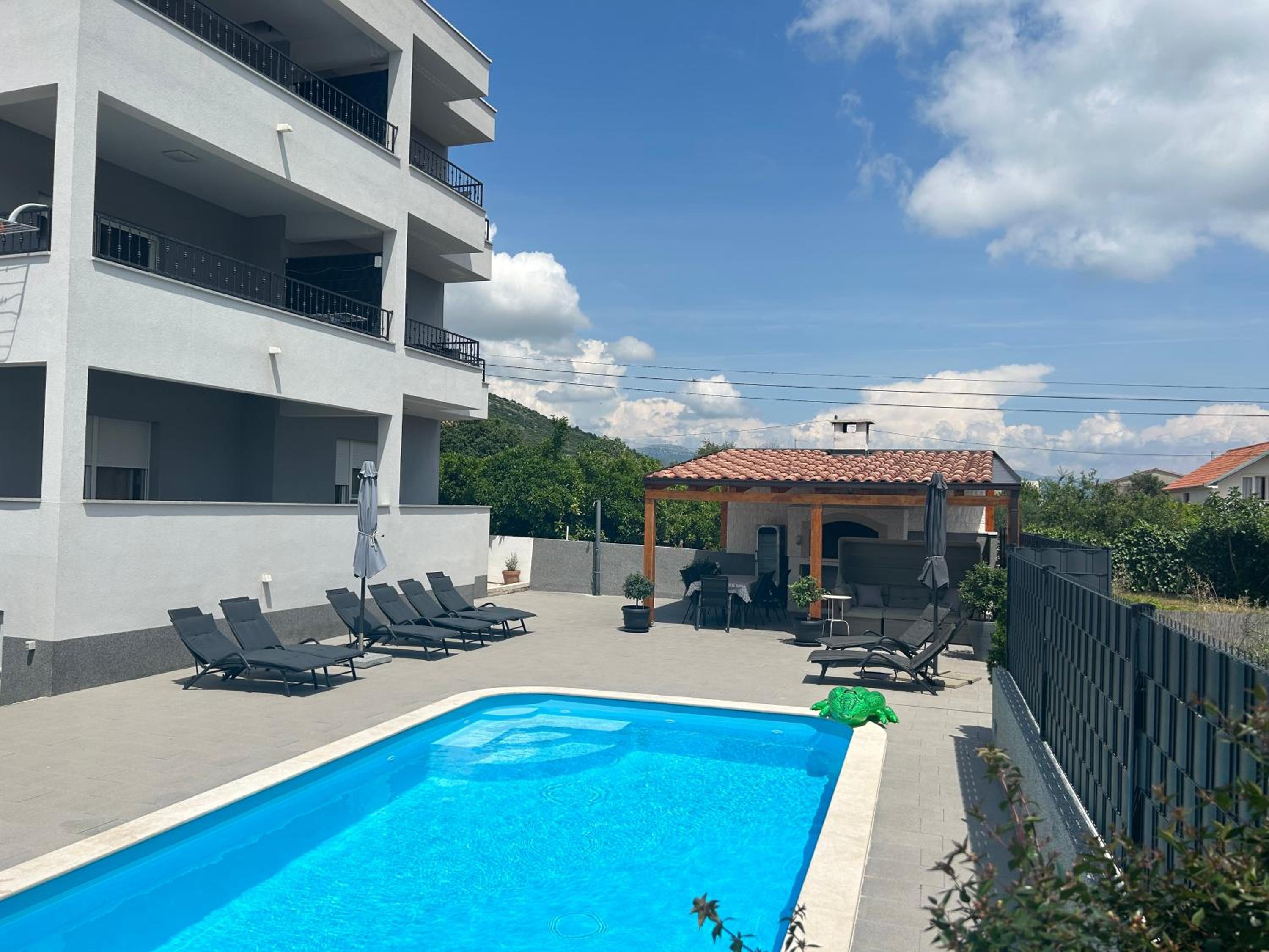 Villa Apartments AA 1 view 5