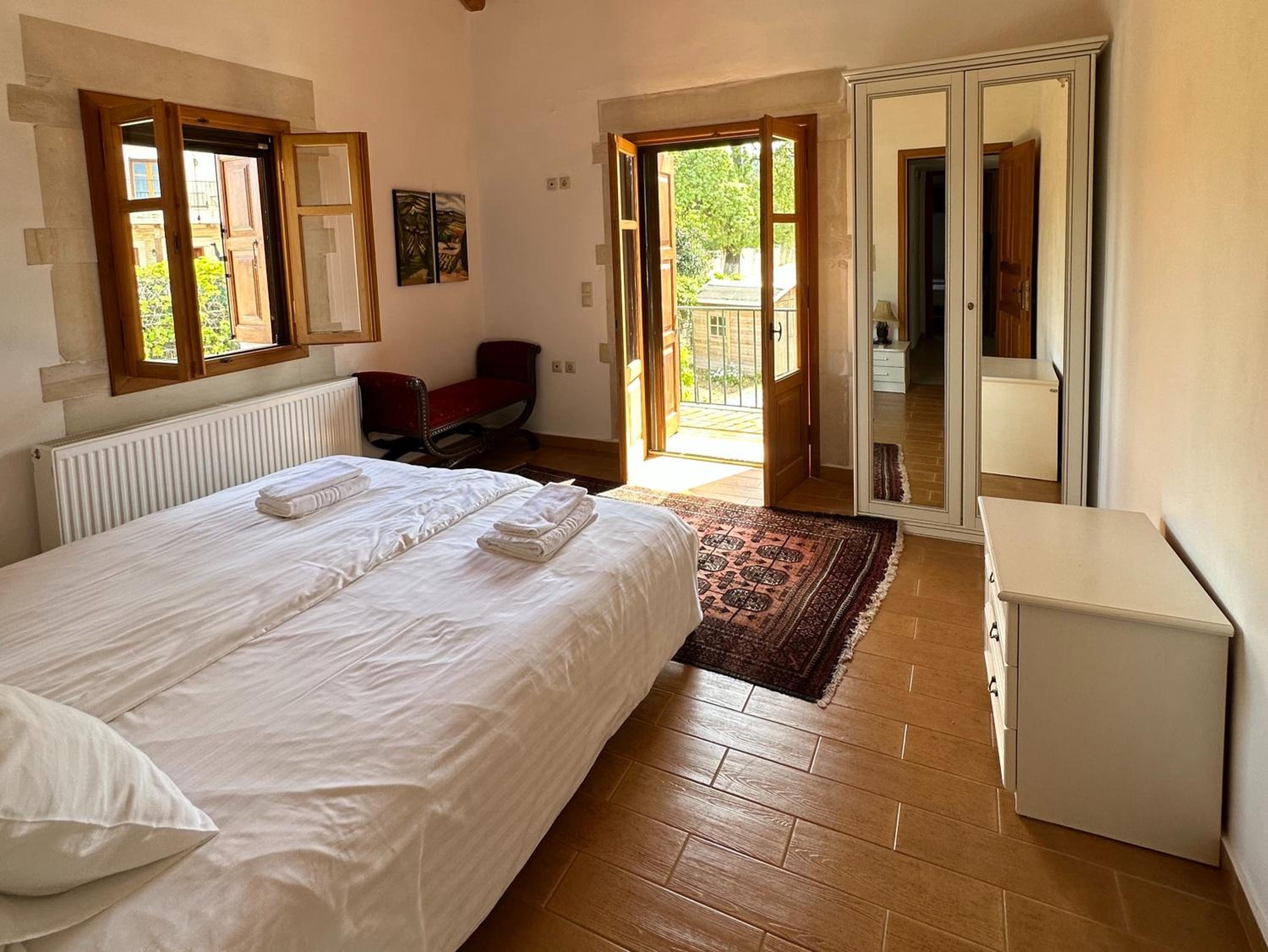 Ancient Eleftherna Villas