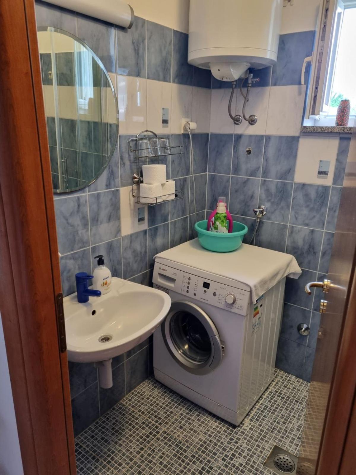 Lori Apartment