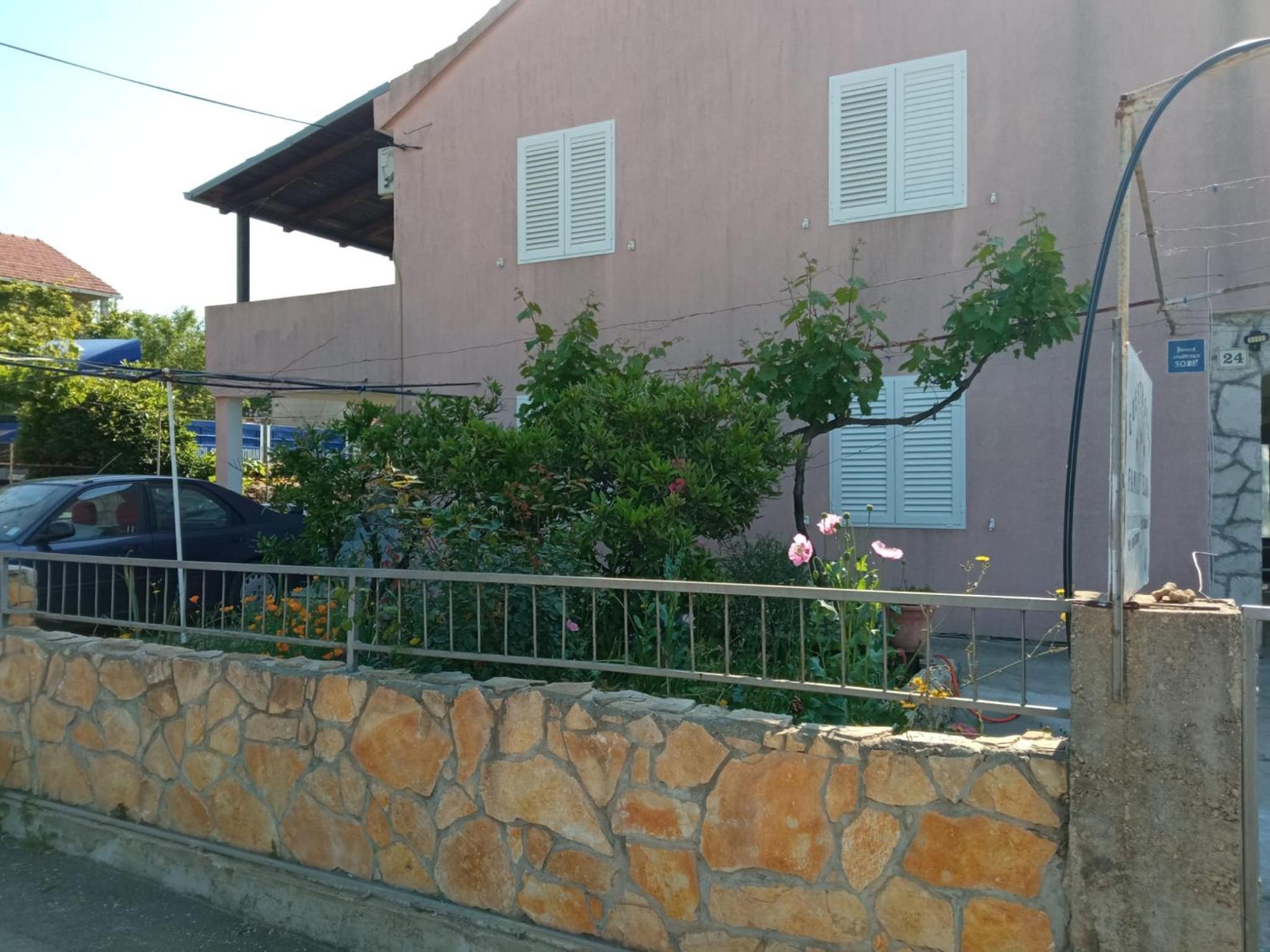 Guesthouse Eljuga Family view 5