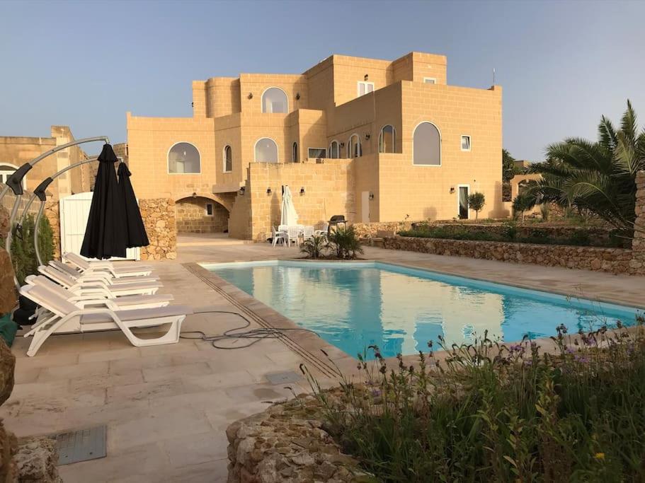 Farmhouse Villa with Large Pool and Garden in Gozo photo 2