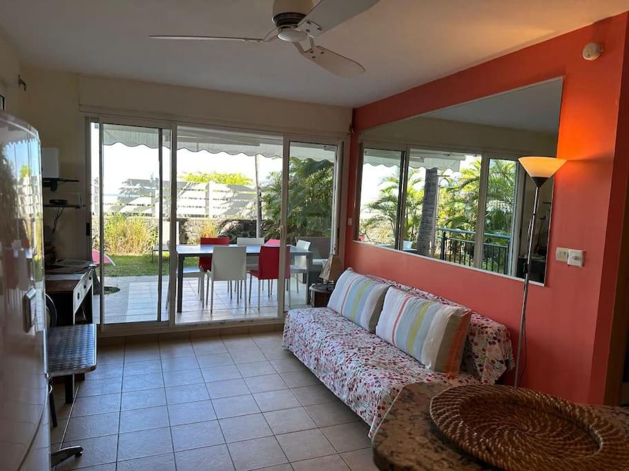 Appartement Margouillat sur la plage et lagon de La Saline