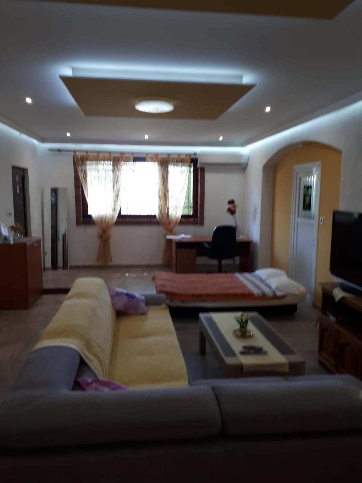 APARTMAN ROSEMARY