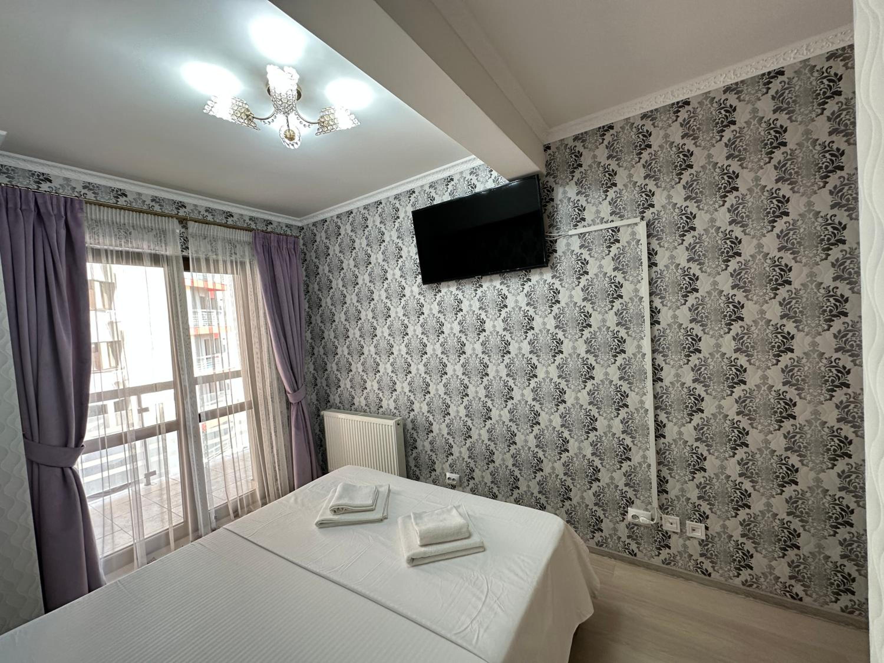 Renting Solutions Luxury view 4
