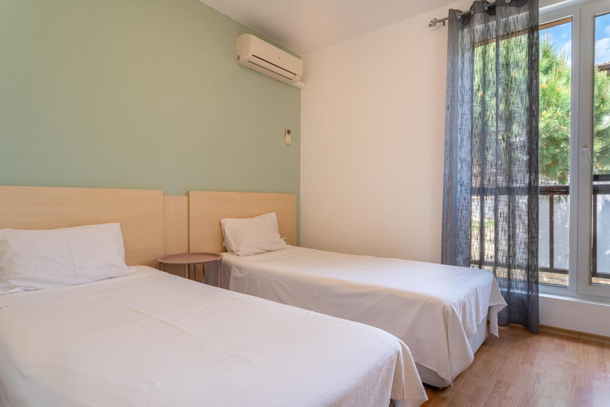 Villa Poesia, Harmony Hills Residence