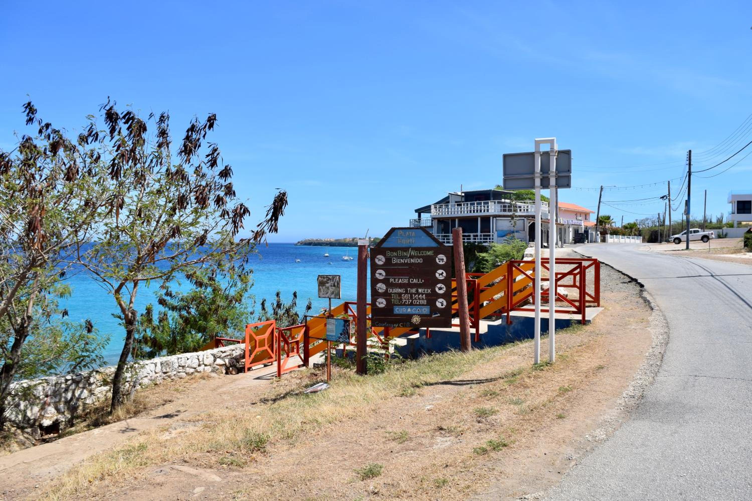 Westpunt Villa - Santirome 2BR House Near Turtle Beach
