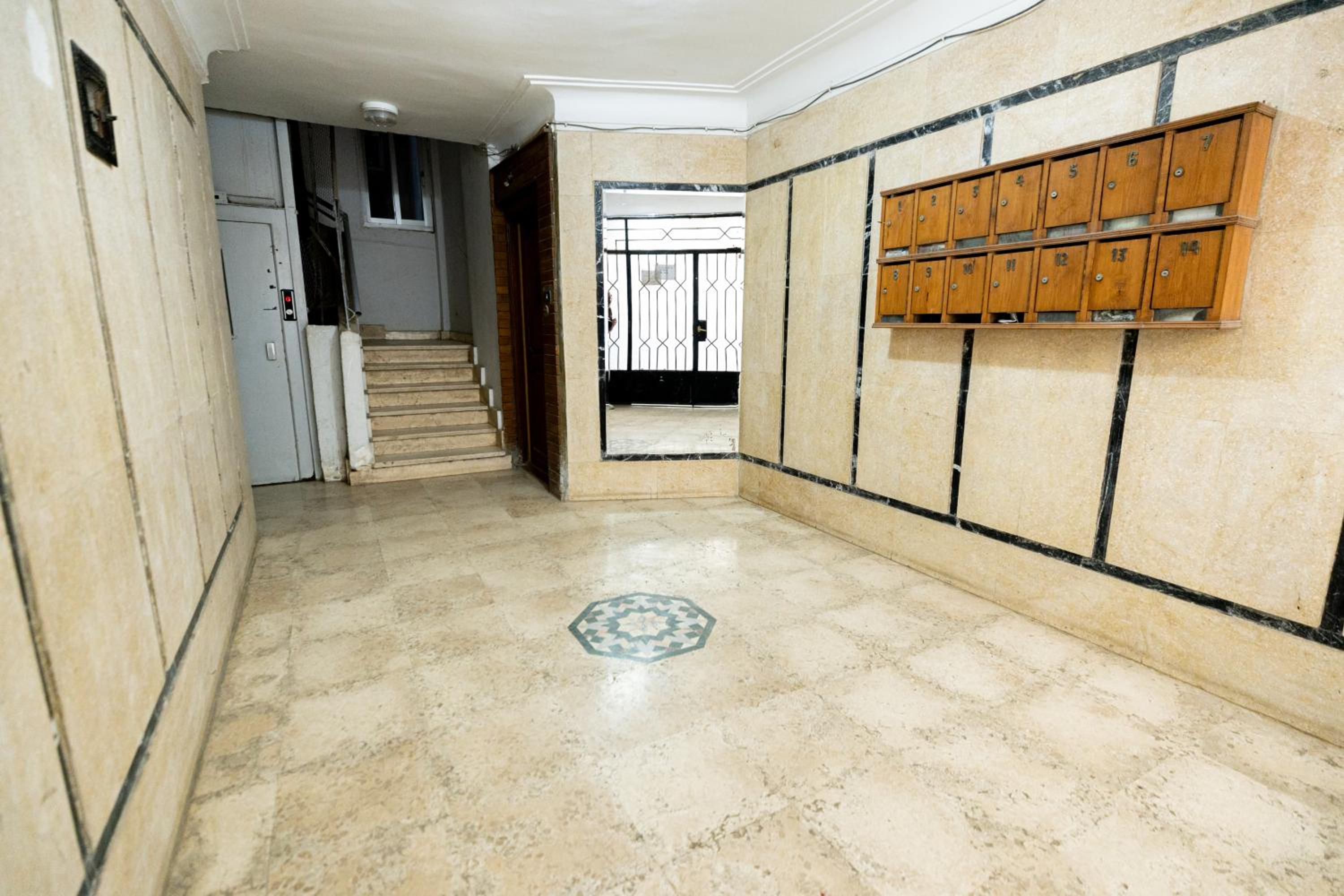 Lily Mint Spacious 3BR Apt in Maadi W-TV and WIFI