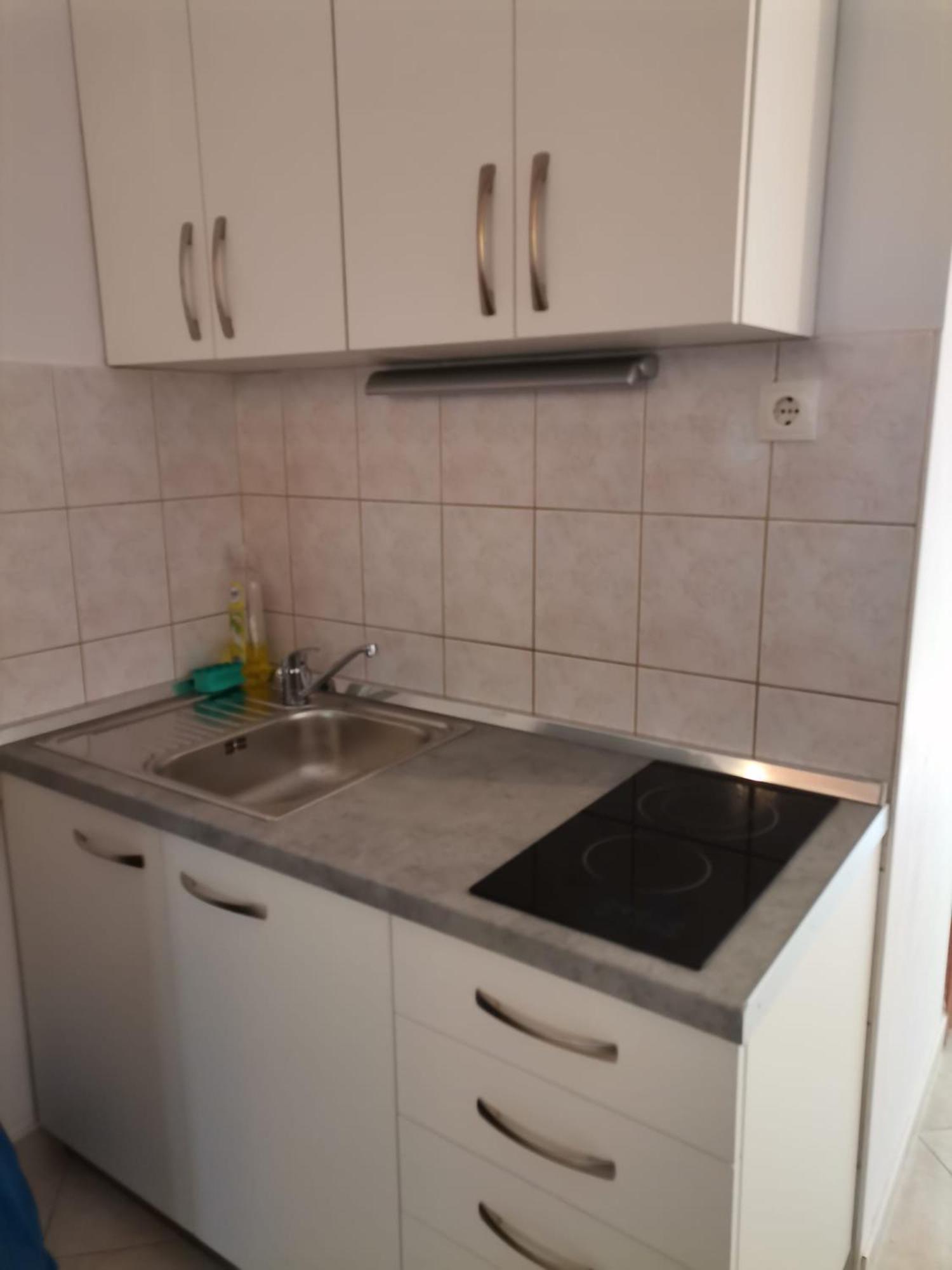 Dine Apartment