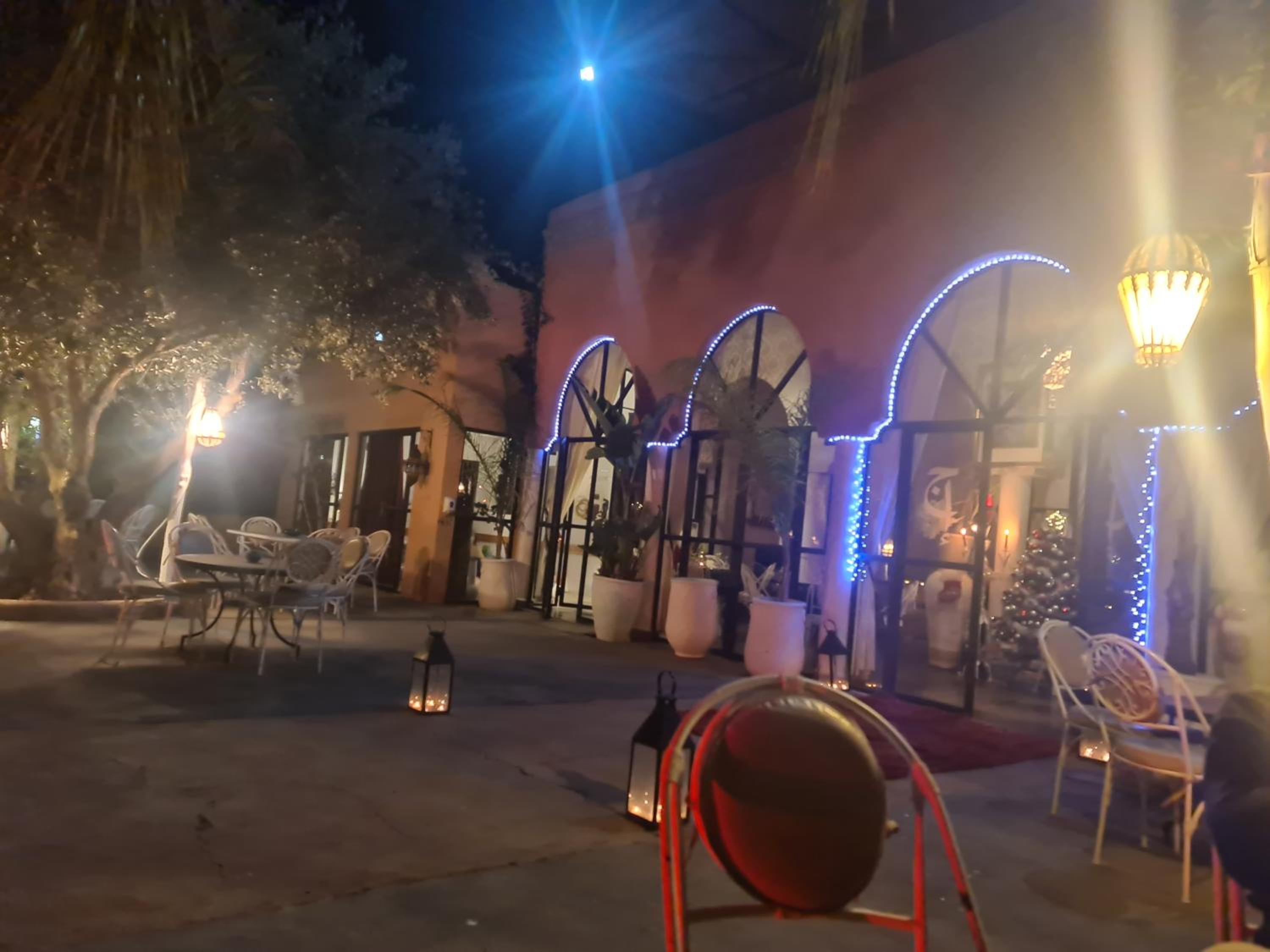 dining
