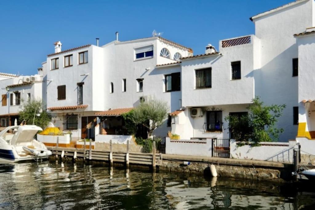 Casa Pelagia avec amarre